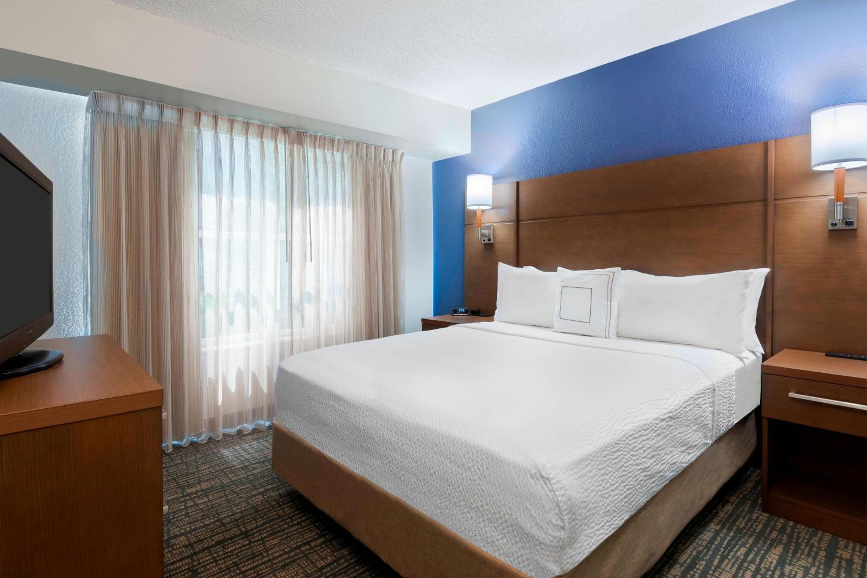 Residence Inn by Marriott Tampa at USF/Medical Center, Photo 2