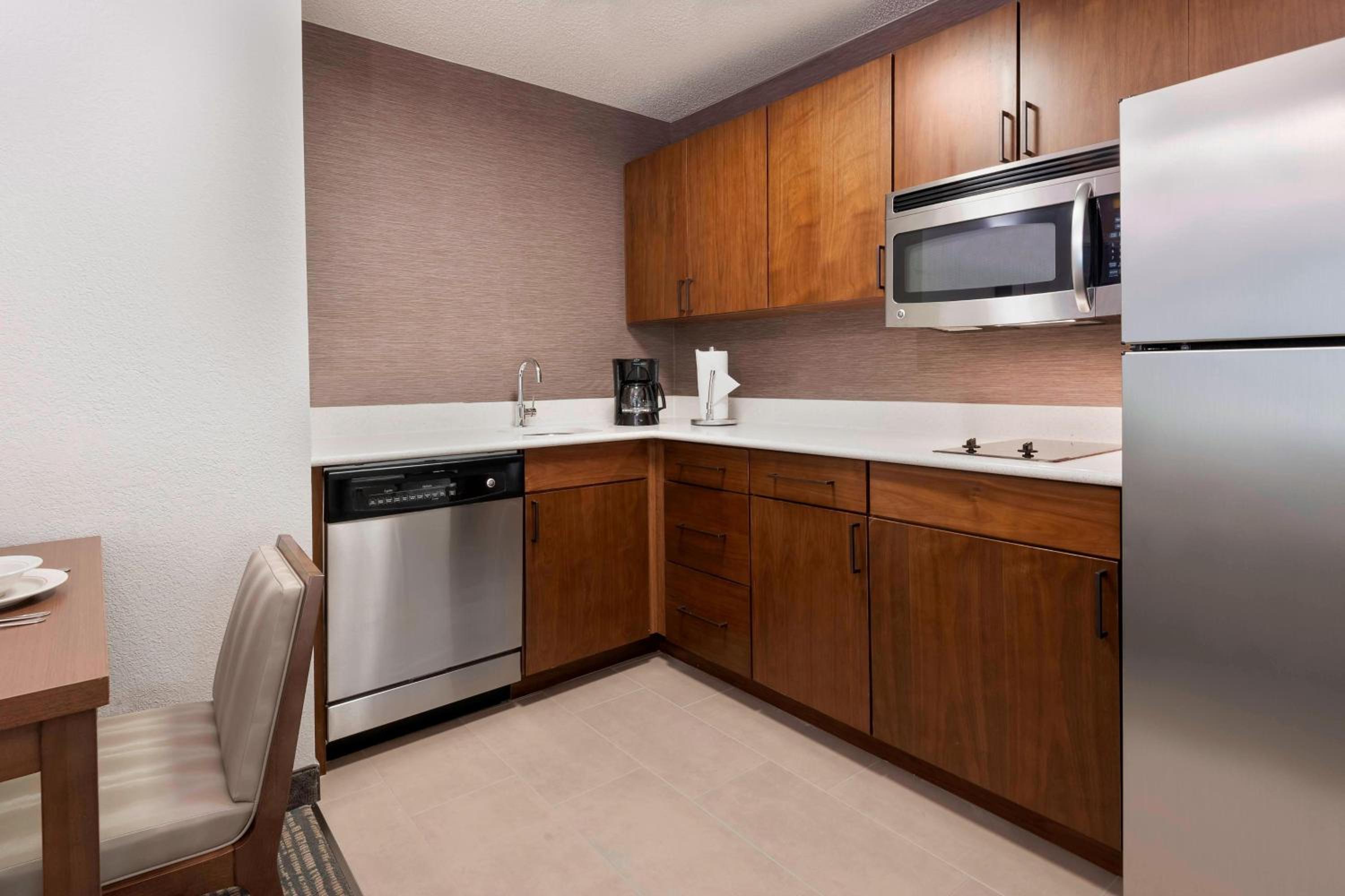 Residence Inn by Marriott Tampa at USF/Medical Center, Photo 3