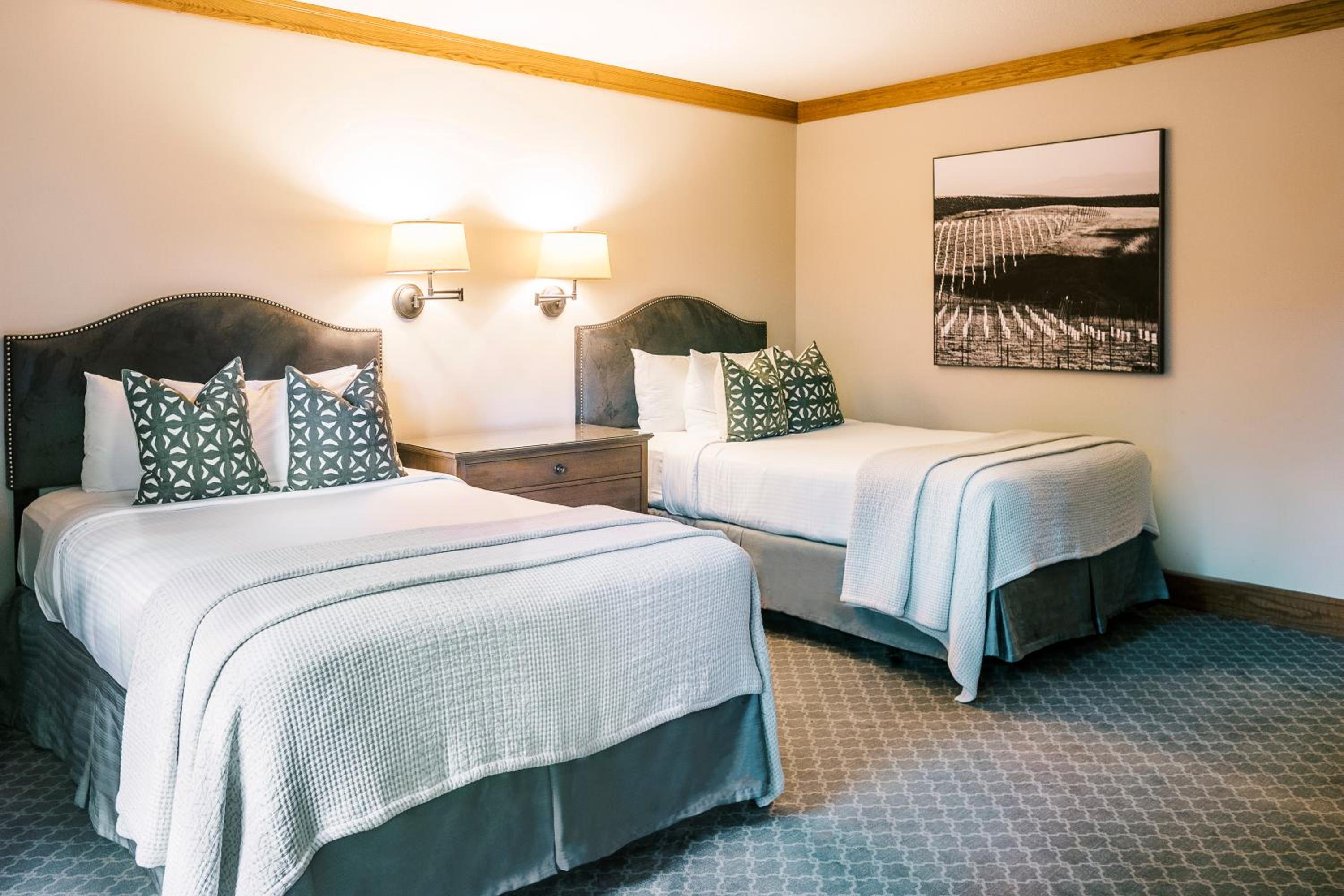 Standard Room with Two Double Beds - Photo 1