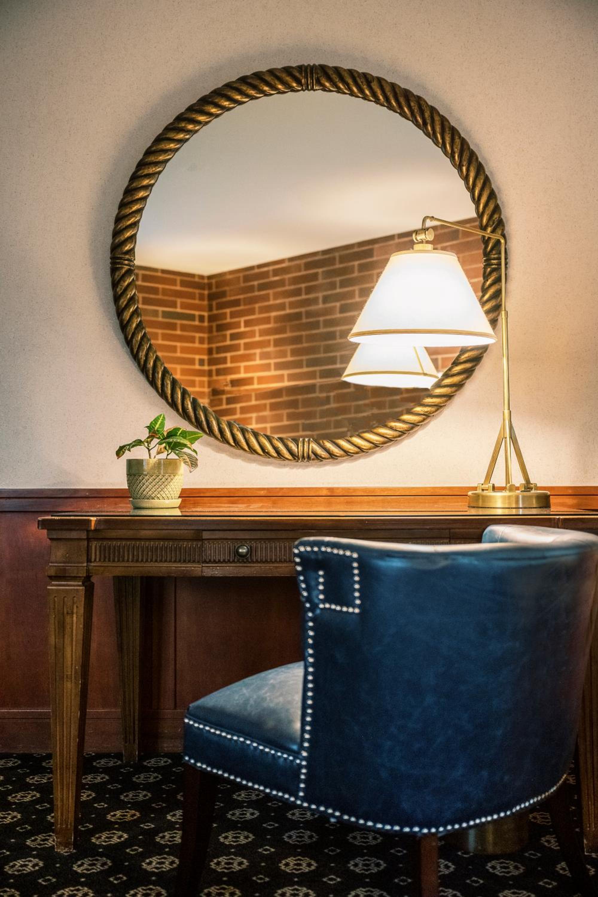 Standard King Room - Photo 3