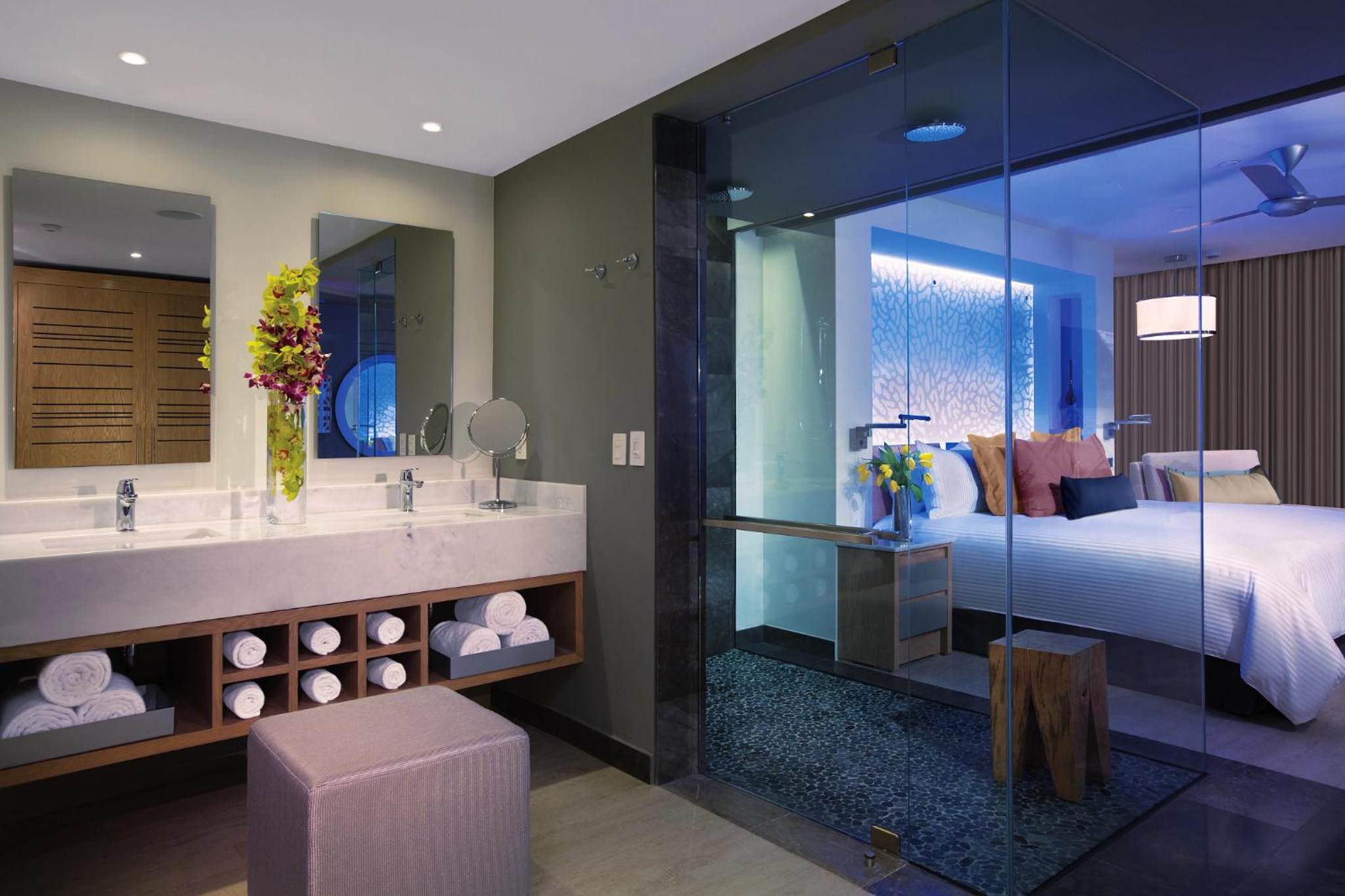 Preferred Club Junior Suite Ocean View King - Photo 5