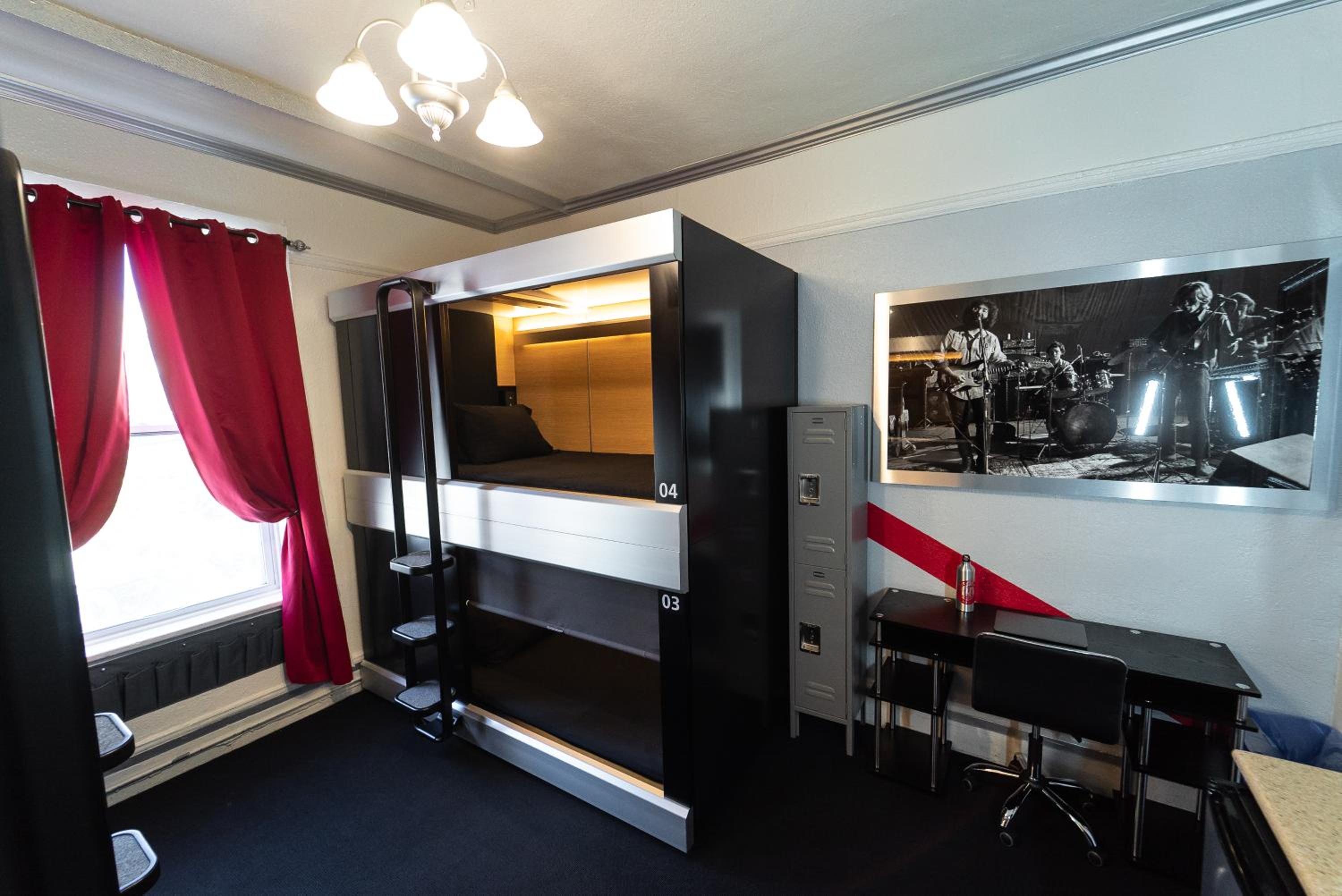 Single Bed in 4 Bed Male Capsule Room