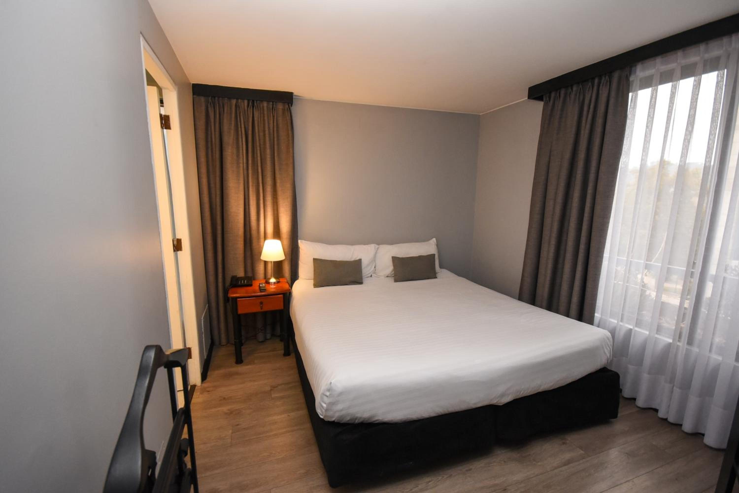 Two-Bedroom Apartment (2 double beds or 1 double bed + 2 single beds), photo 6