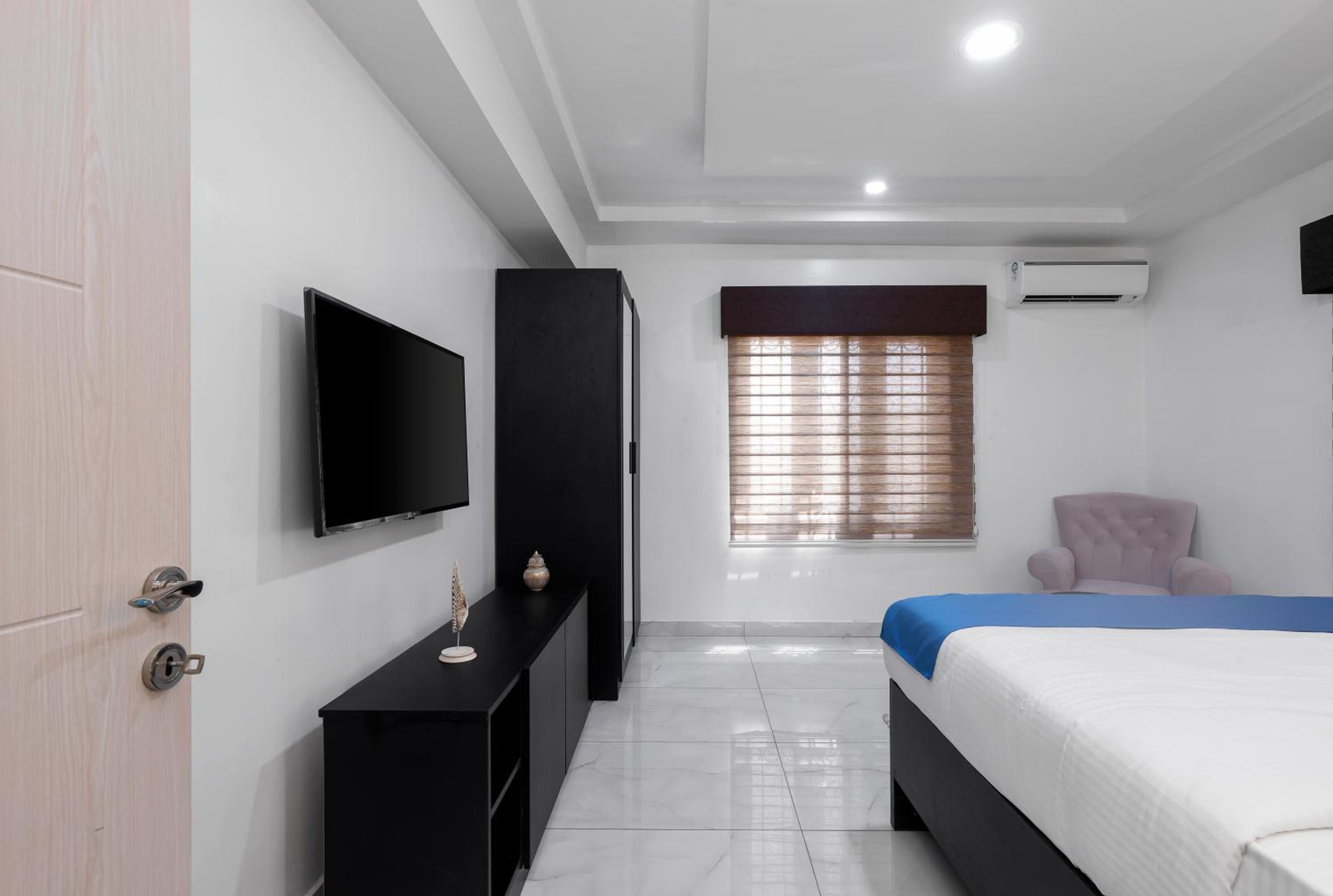 Deluxe Suite photo 2
