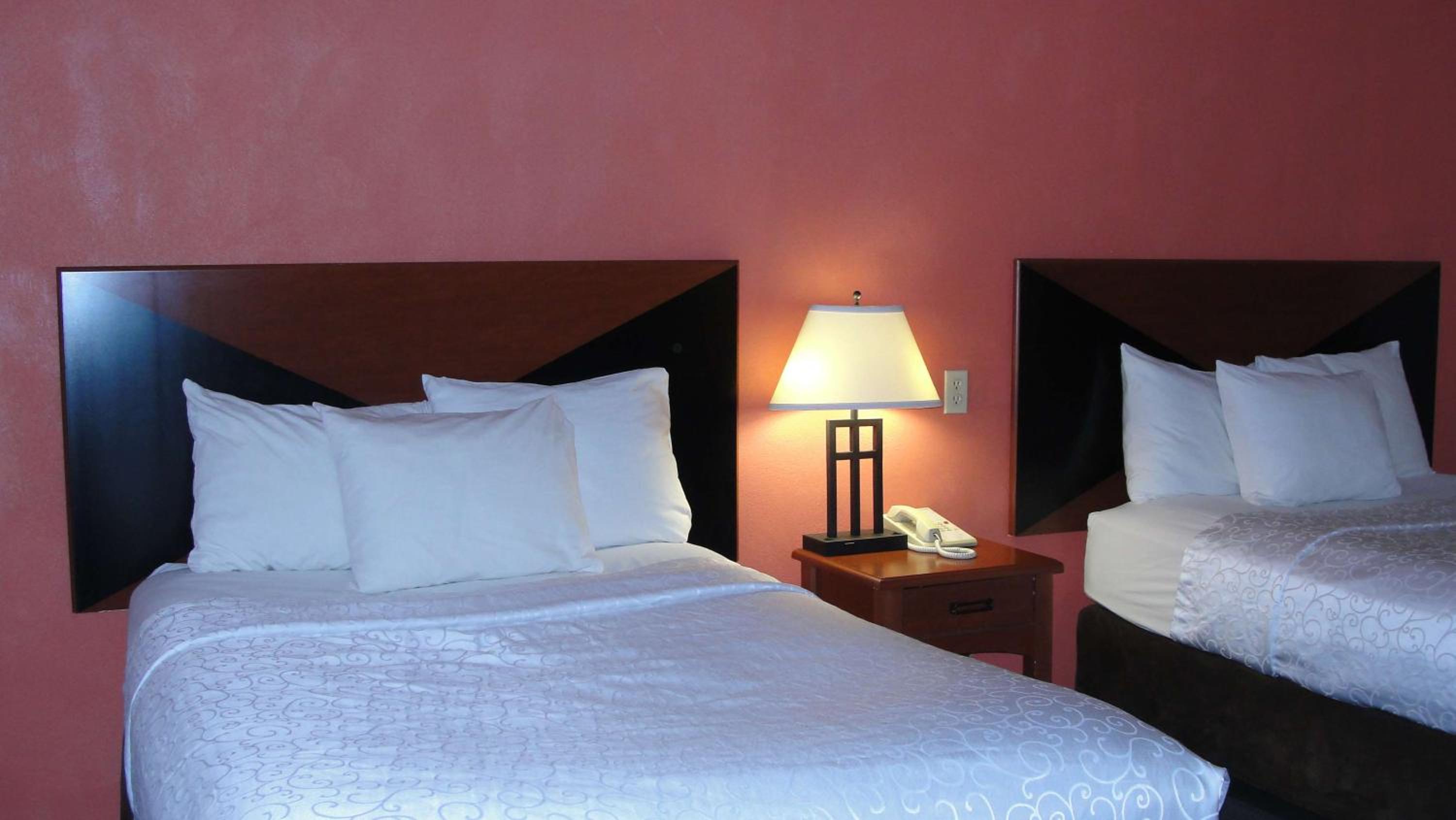 Double Room with Two Double Beds - Photo 1
