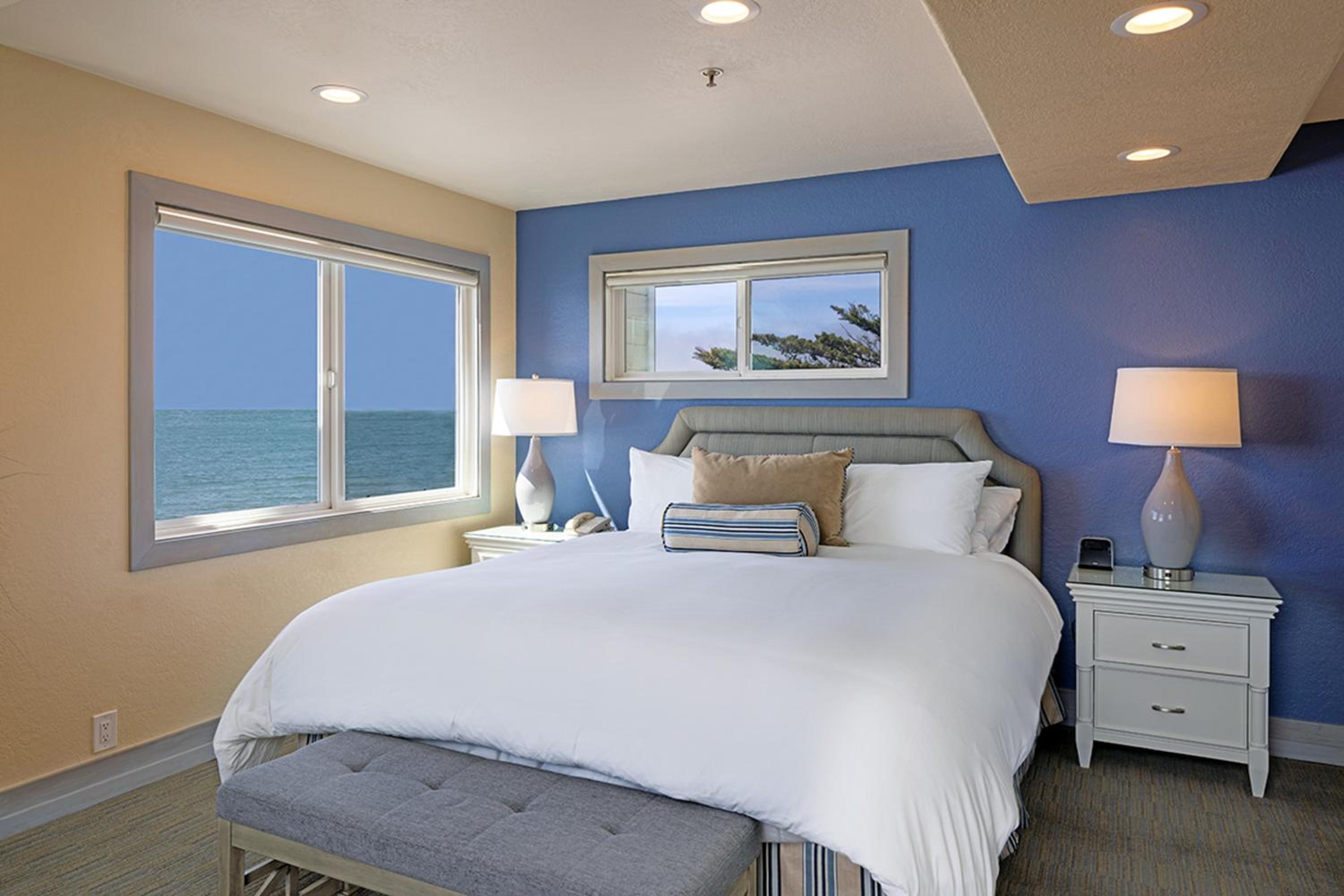 Premium King Suite photo 3