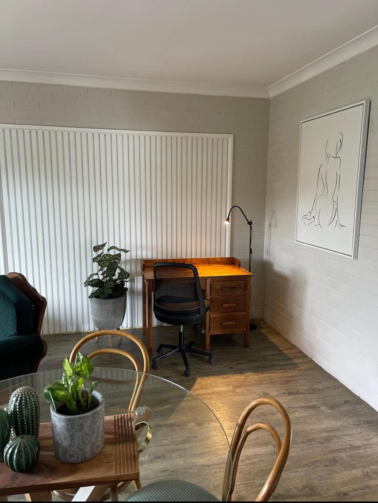 Studio Apartment photo 3