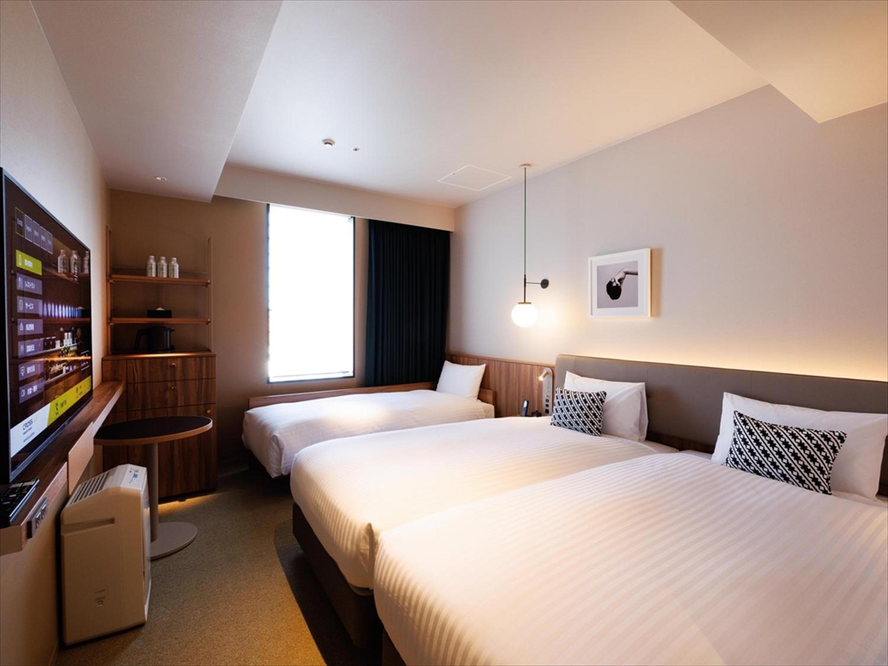 Comfort Twin Room with Sofa Bed - Photo 1