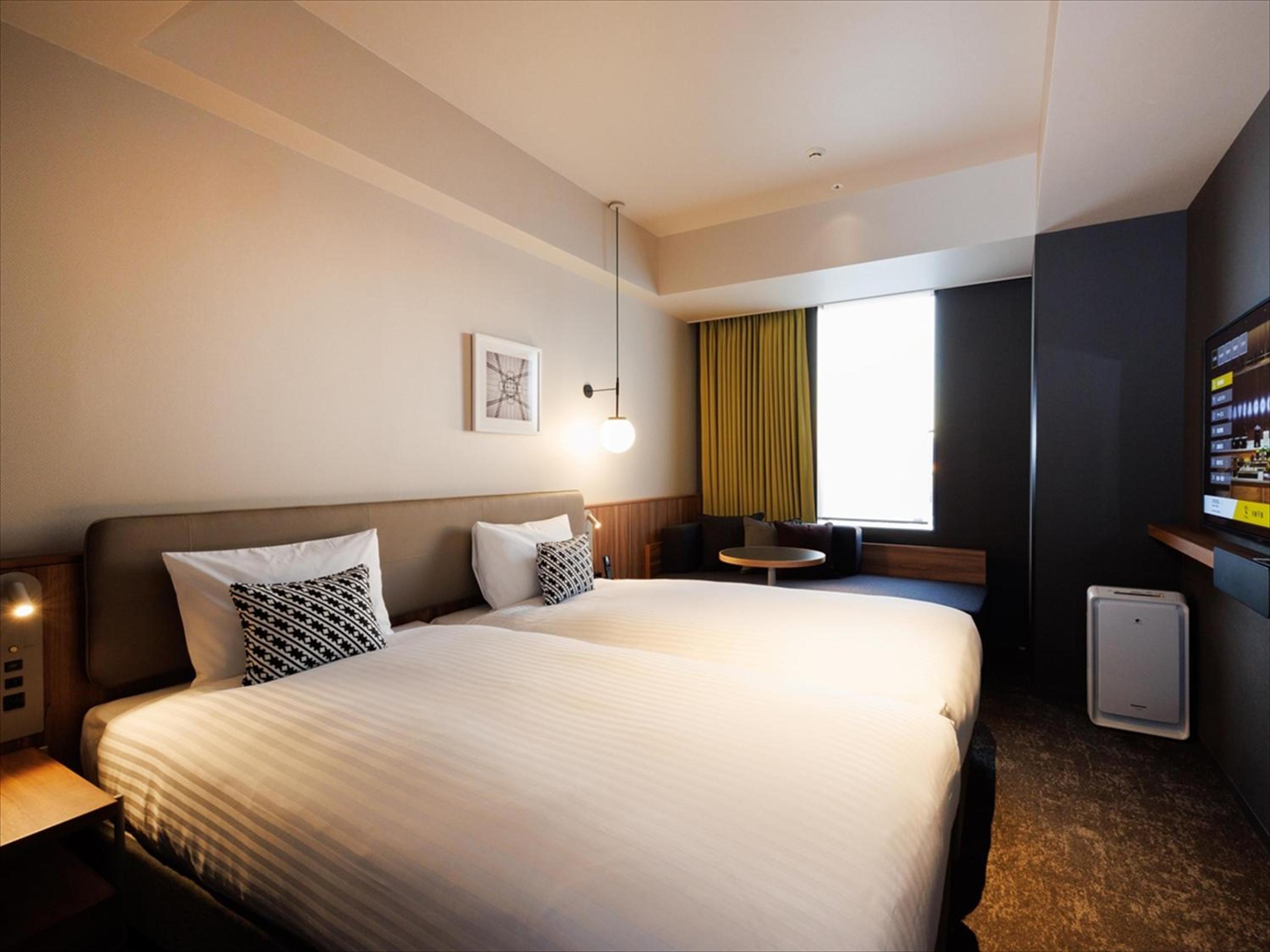 Standard Twin Room with Sofa - Photo 1