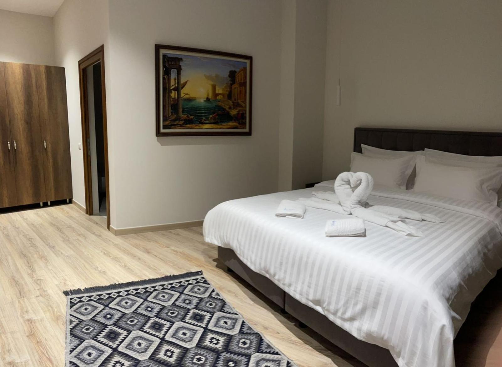 Deluxe Double or Twin Room with City View photo 1