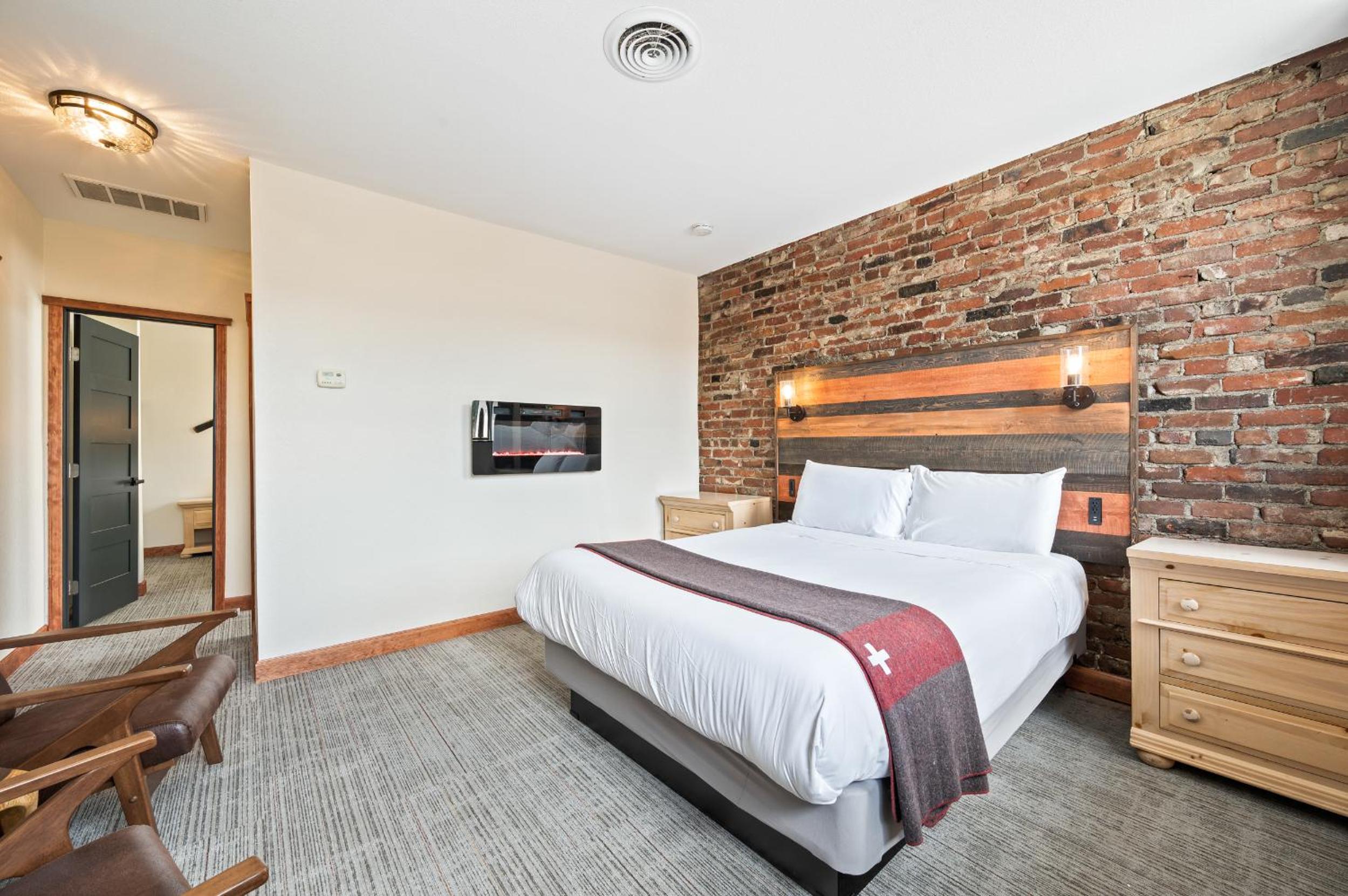 Two-Bedroom Suite photo 2