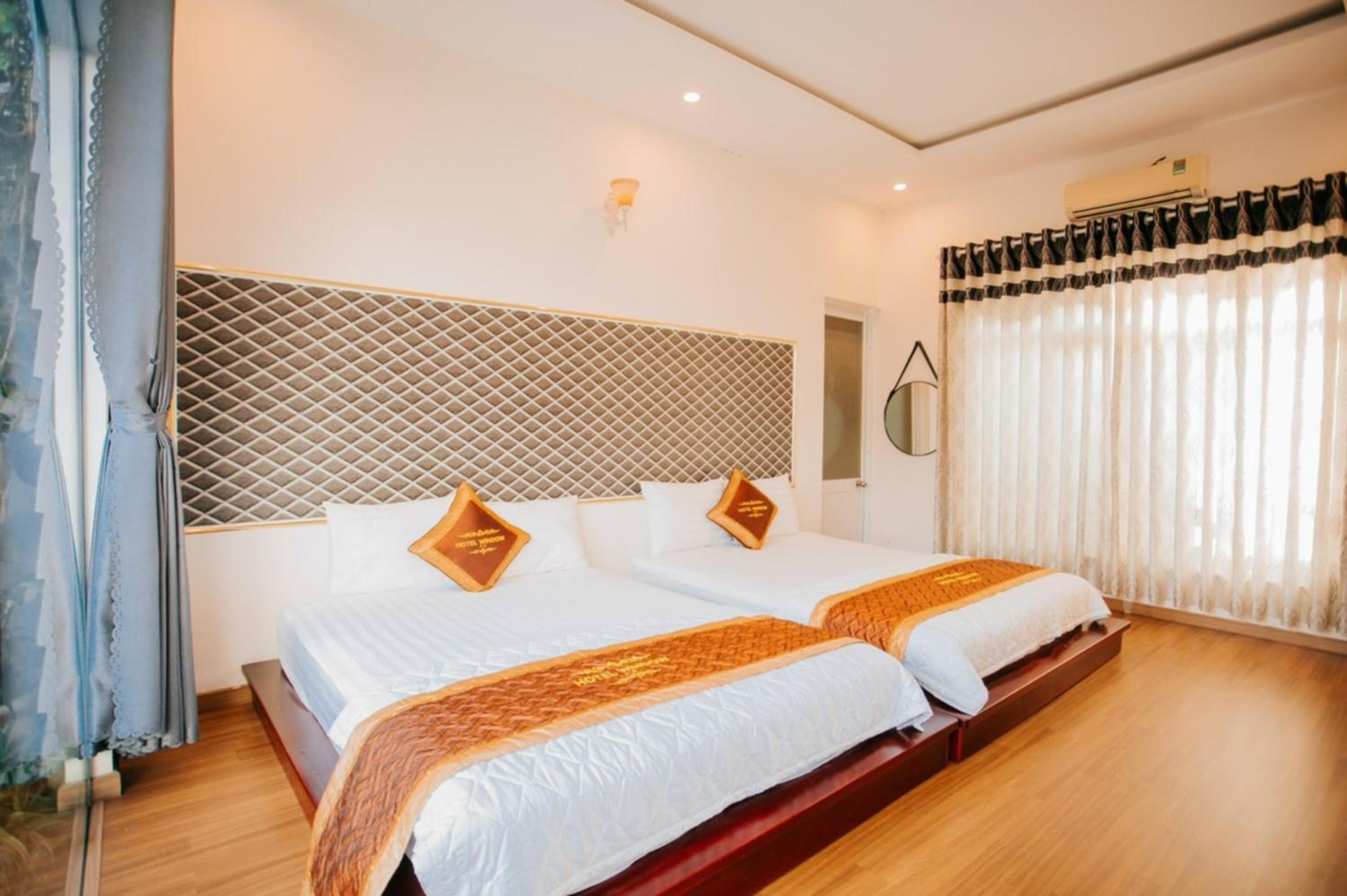Quadruple Room - Photo 1