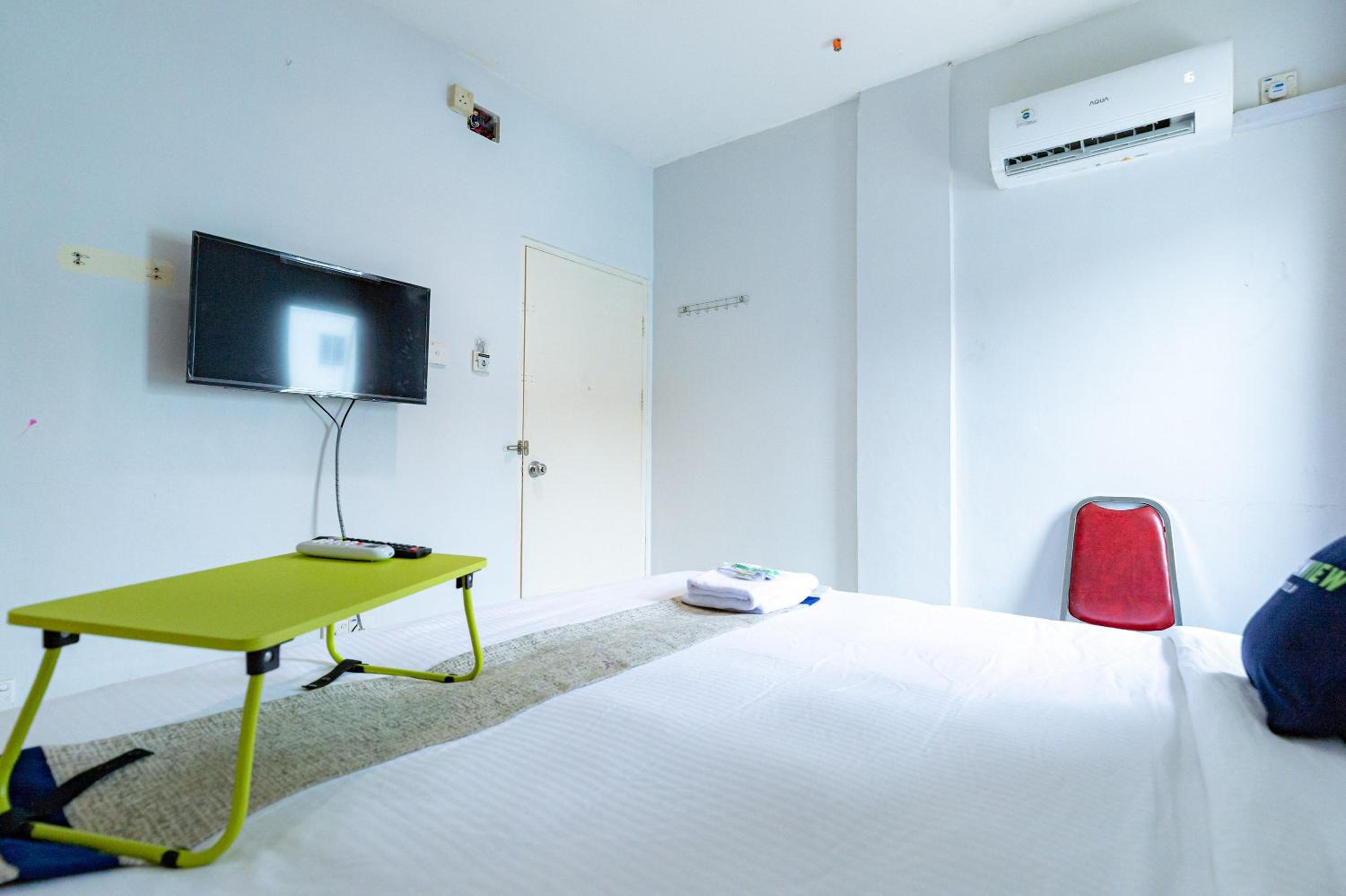 Budget Double Room photo 2
