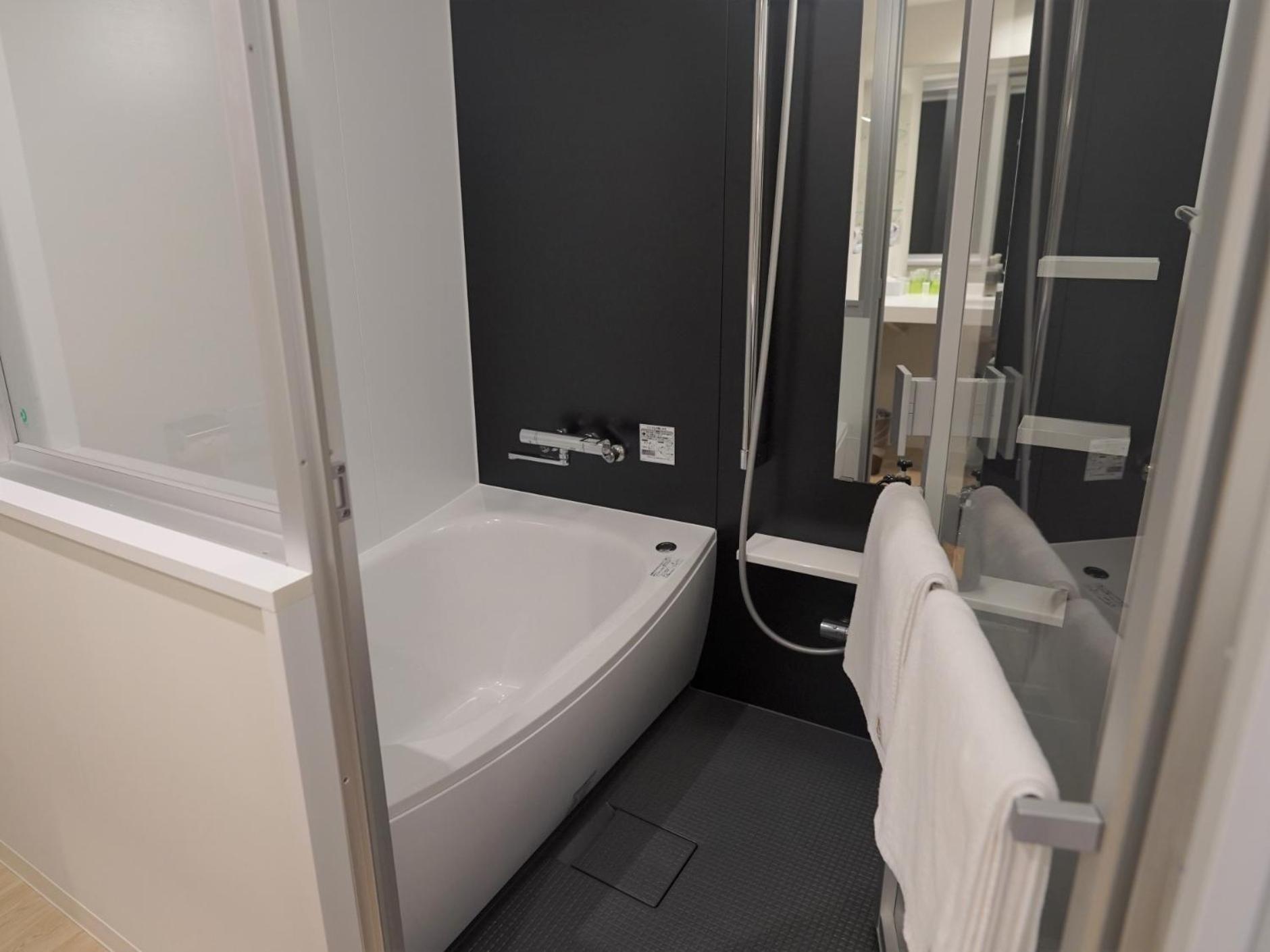 Standard Twin Room - Photo 12