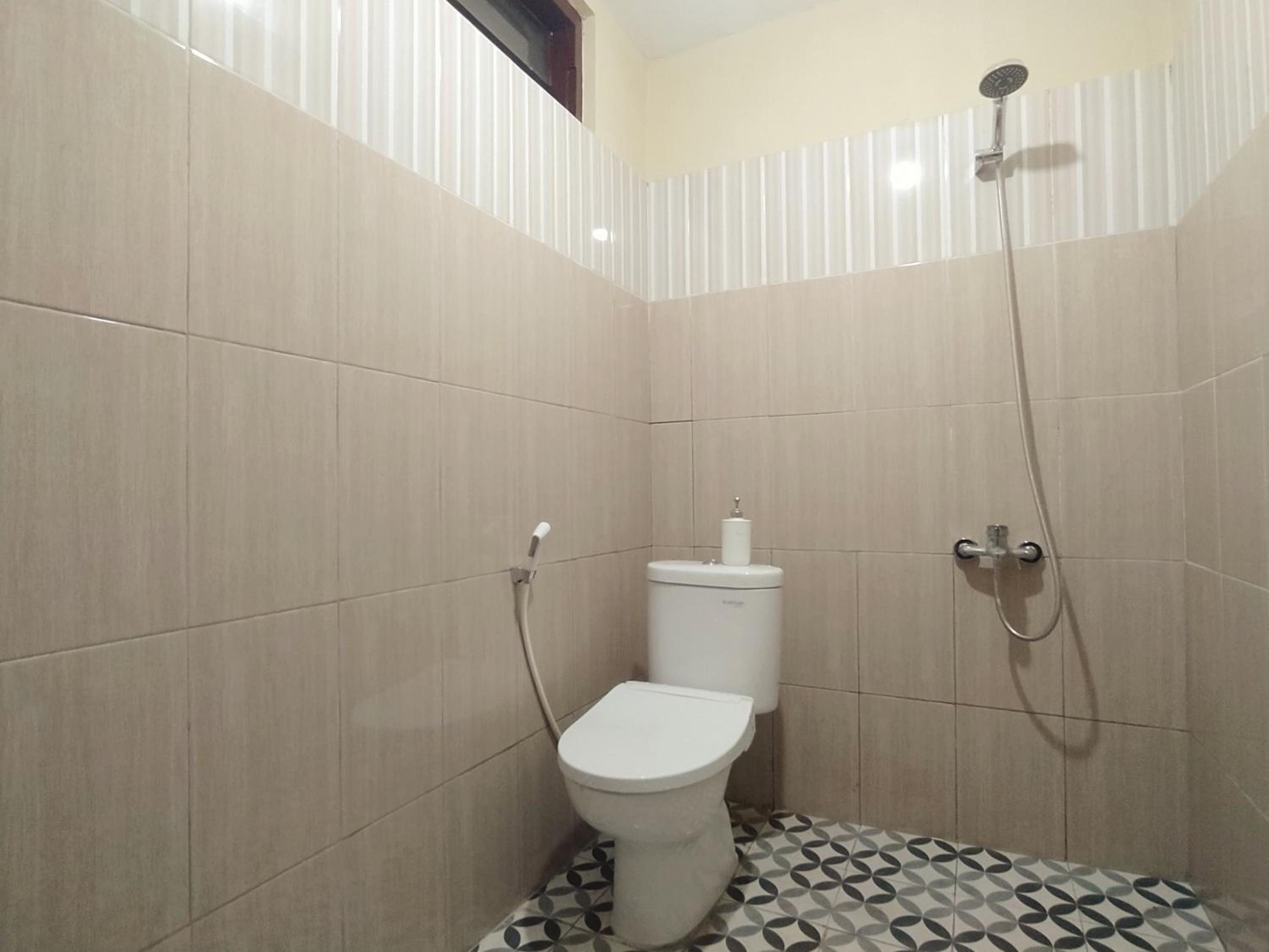 Standard Double Room - Photo 6