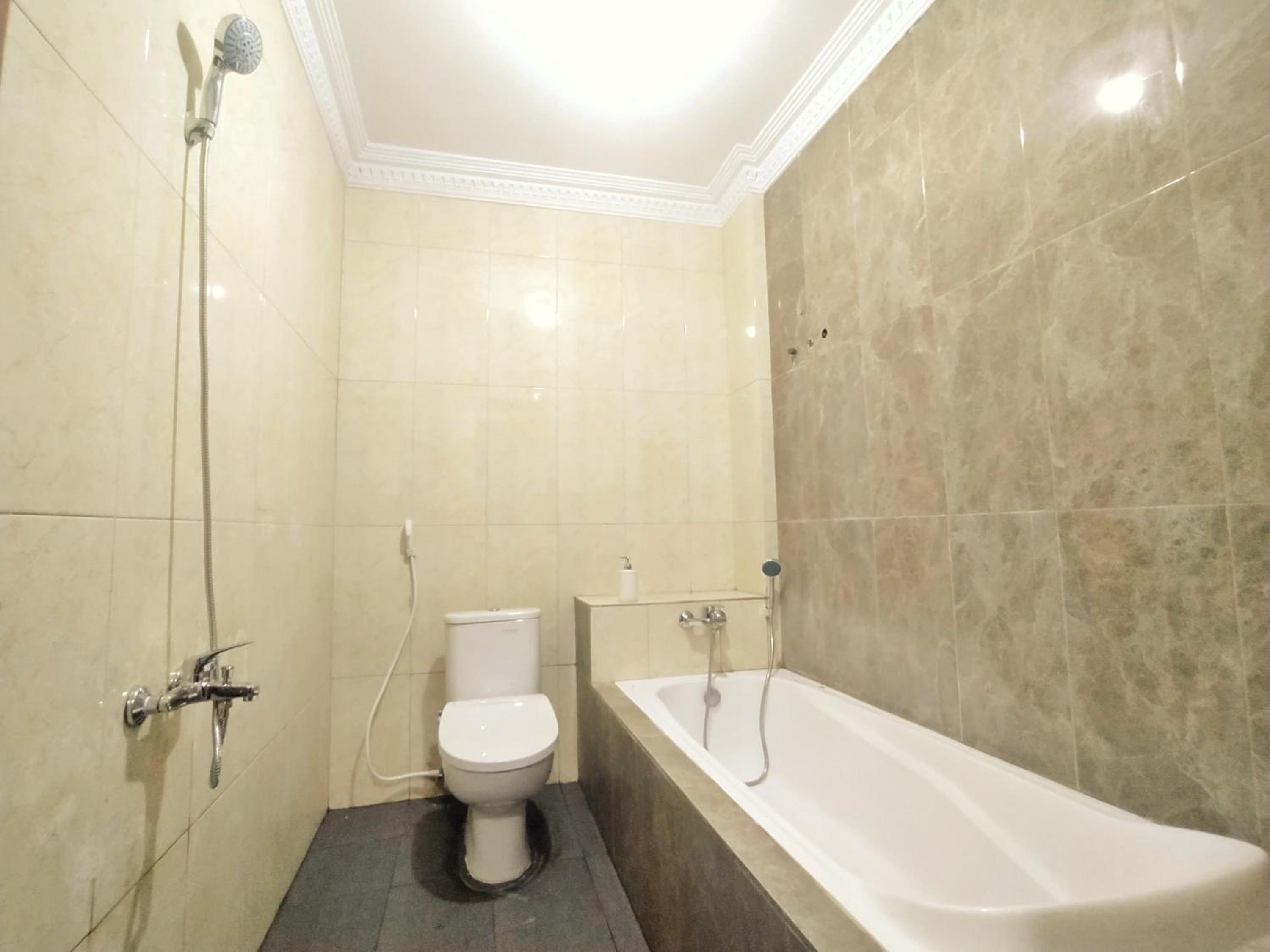 Suite - Photo 3