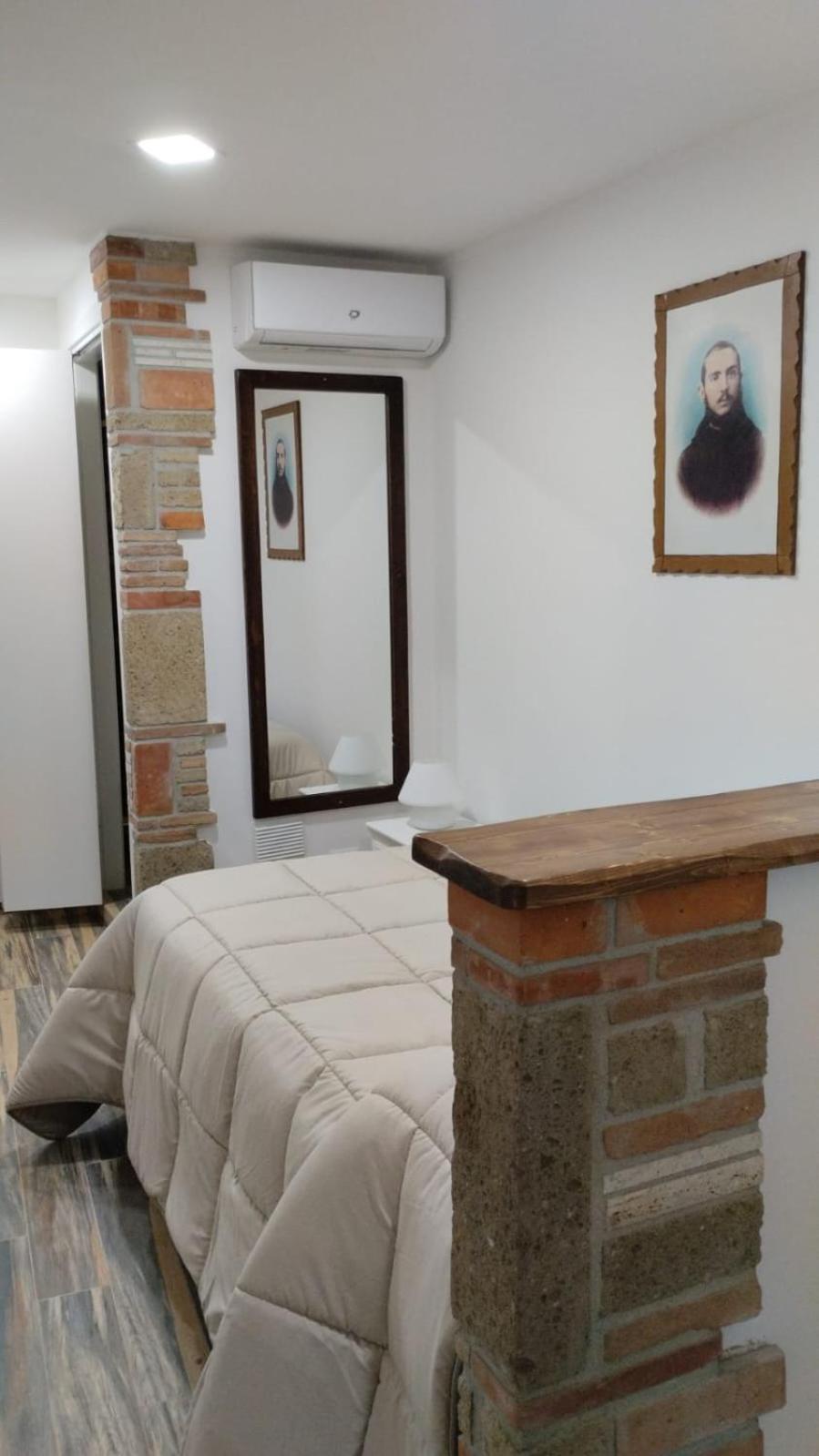 Deluxe Room (1 adult + 1 child) - Photo 2