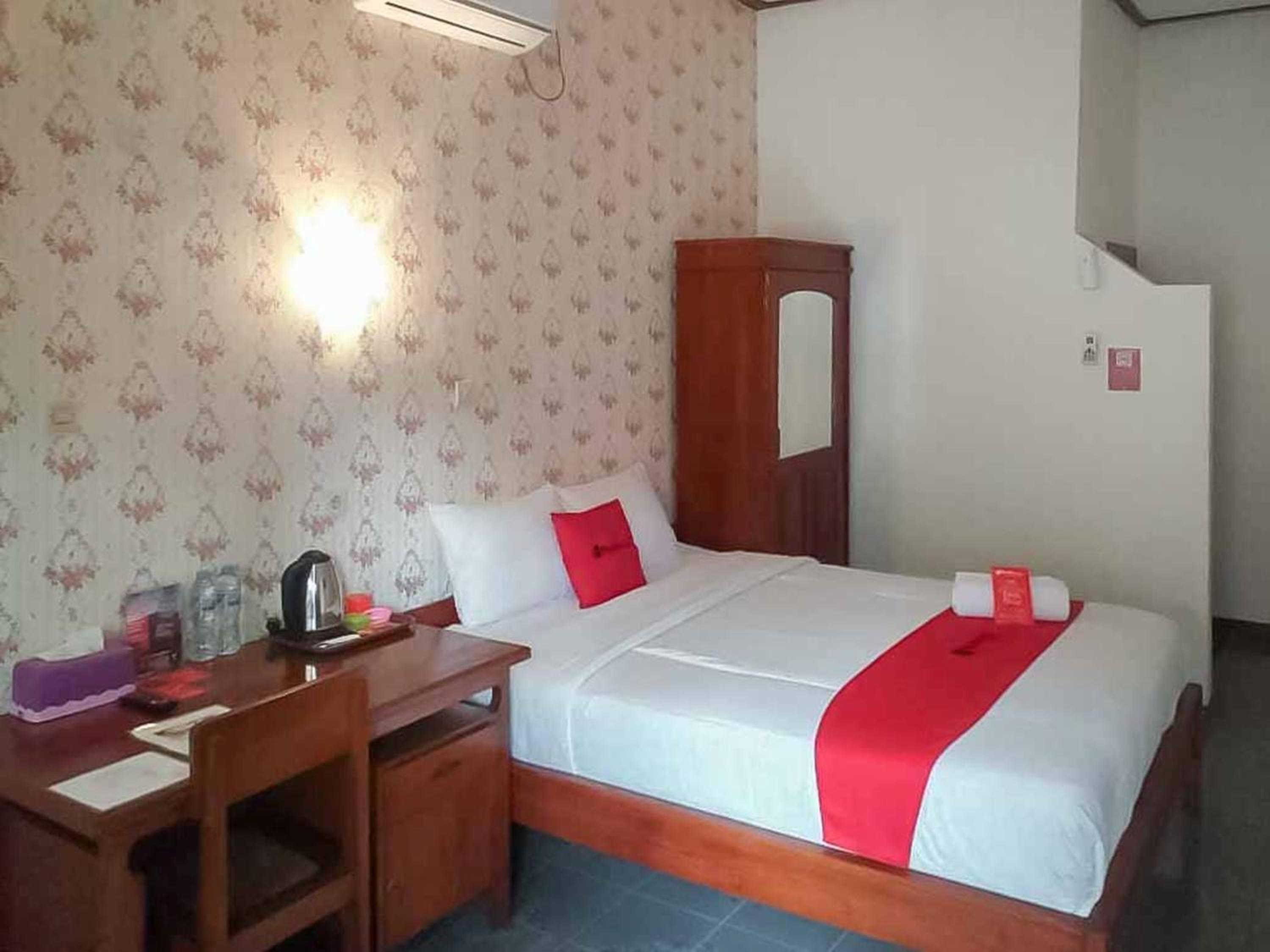 Deluxe Room - Photo 1