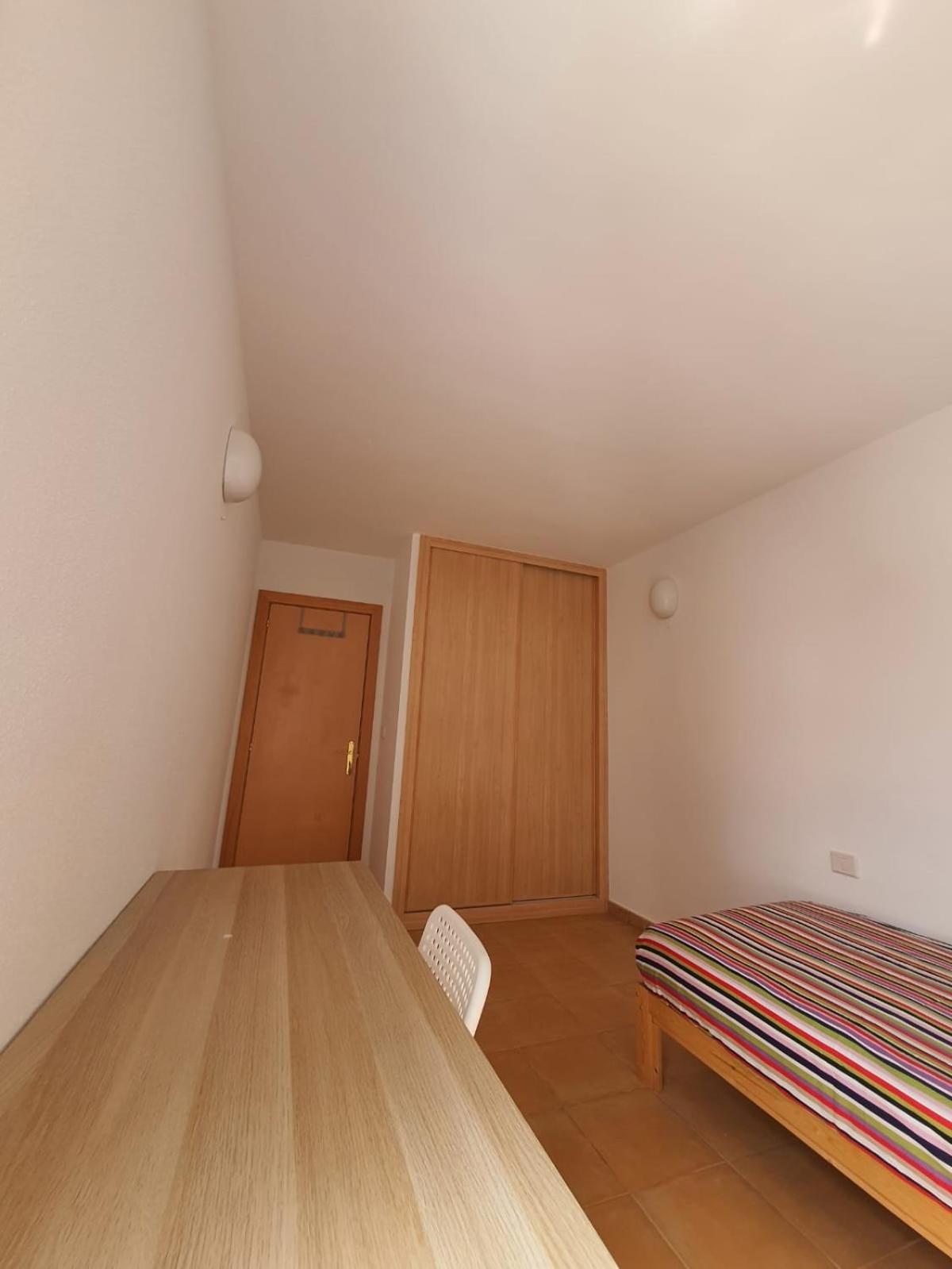 Habitación Individual Estándar con Baño Compartido