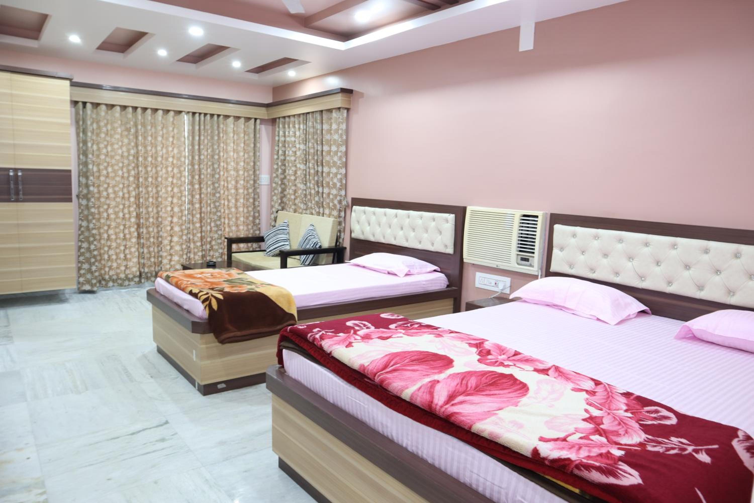 Deluxe Double Room photo 2