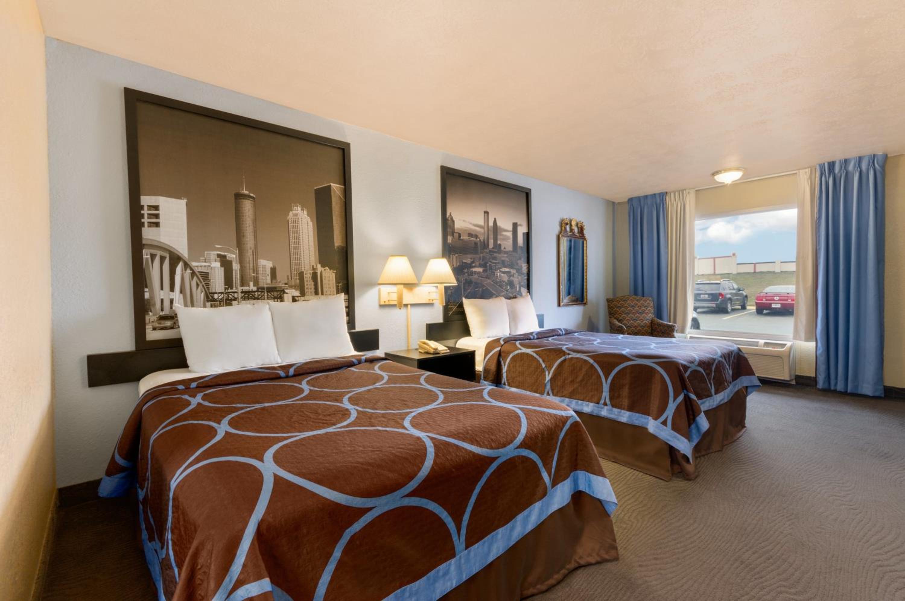 Double Room with Two Double Beds - Non-Smoking - Photo 2