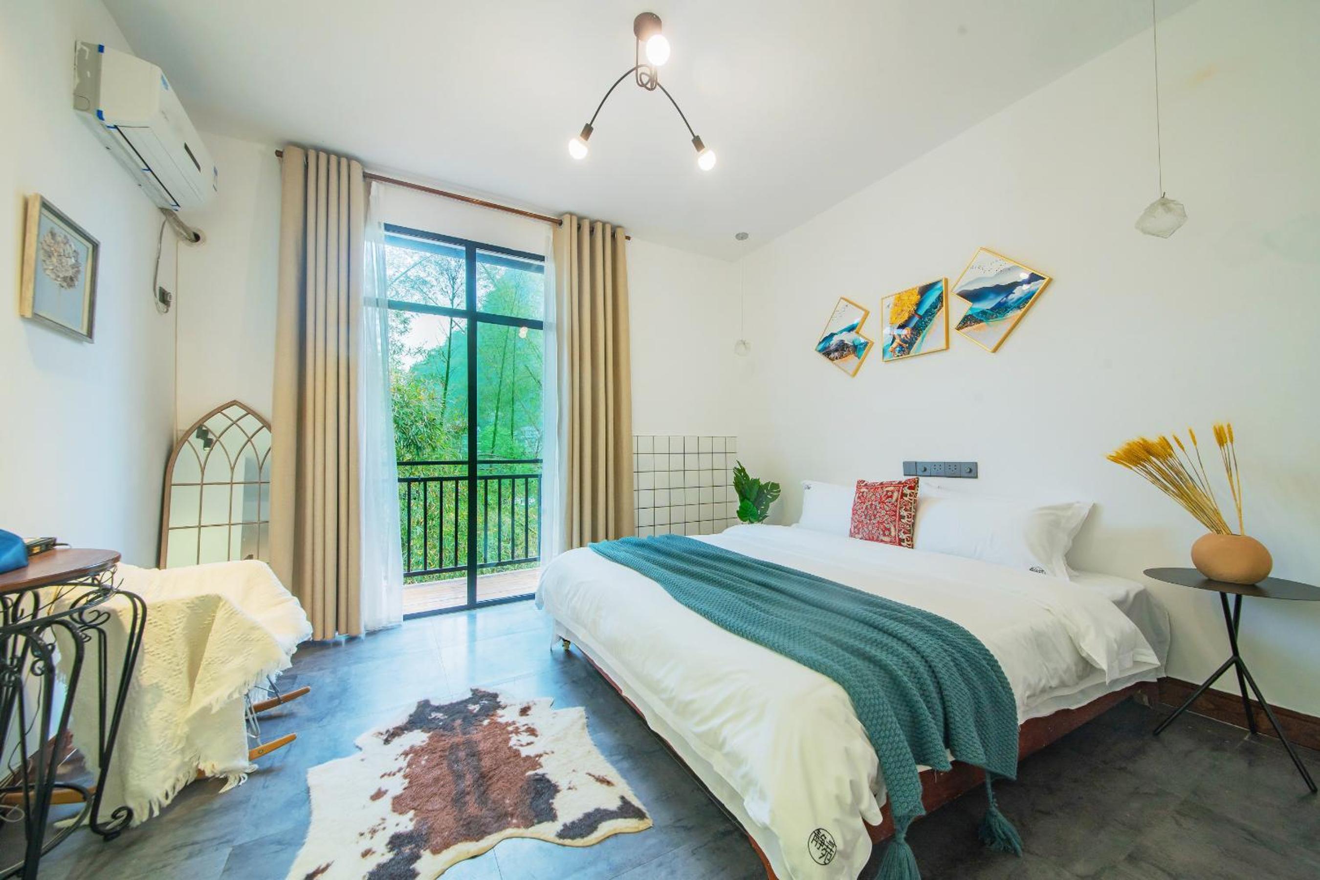 Superior Twin Room with Mountain View