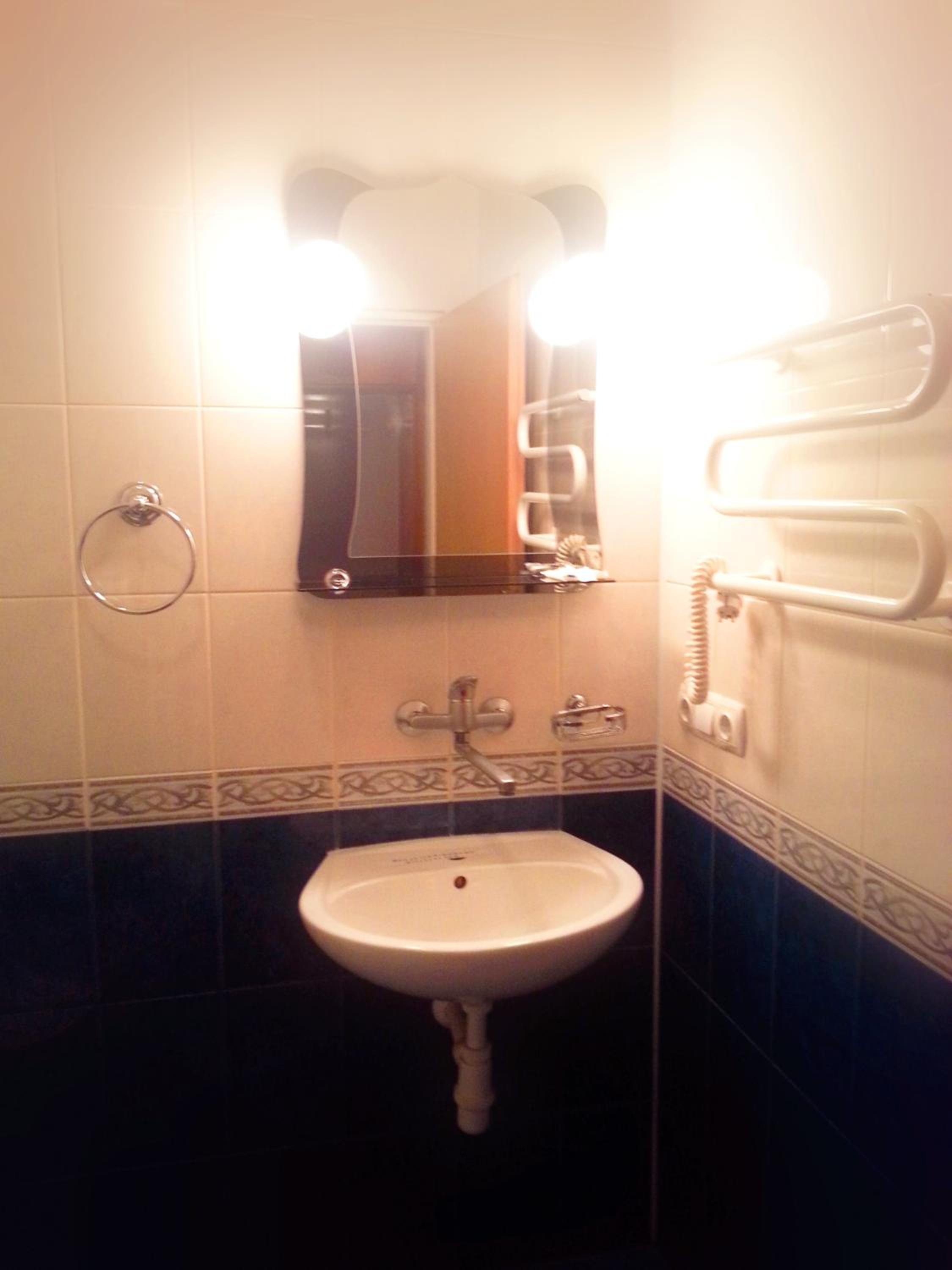Standard Double or Twin Room photo 3