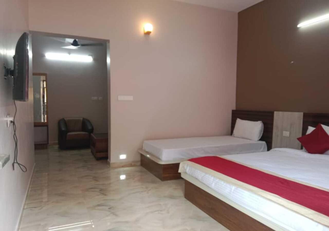 Suite Room - Photo 1