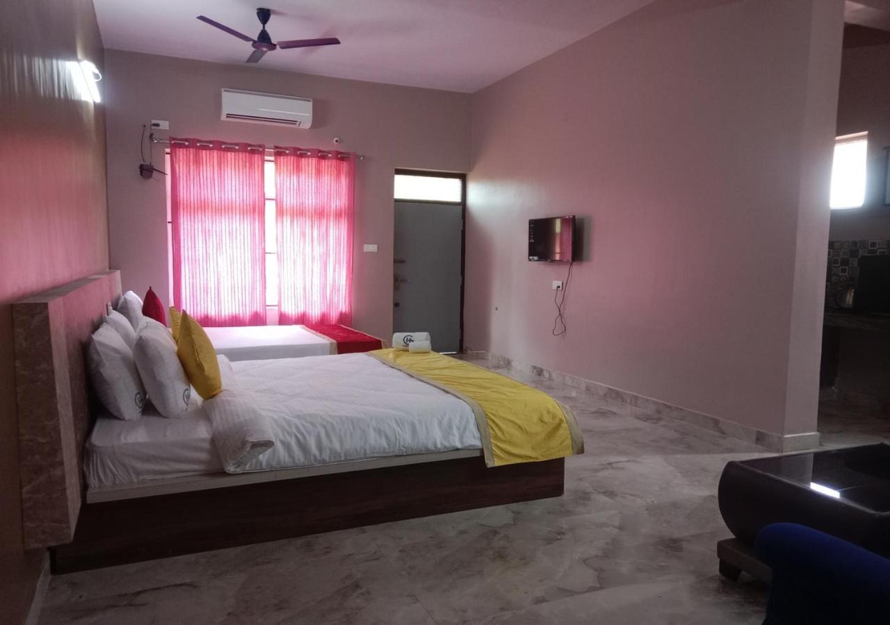 Executive Room - Photo 1