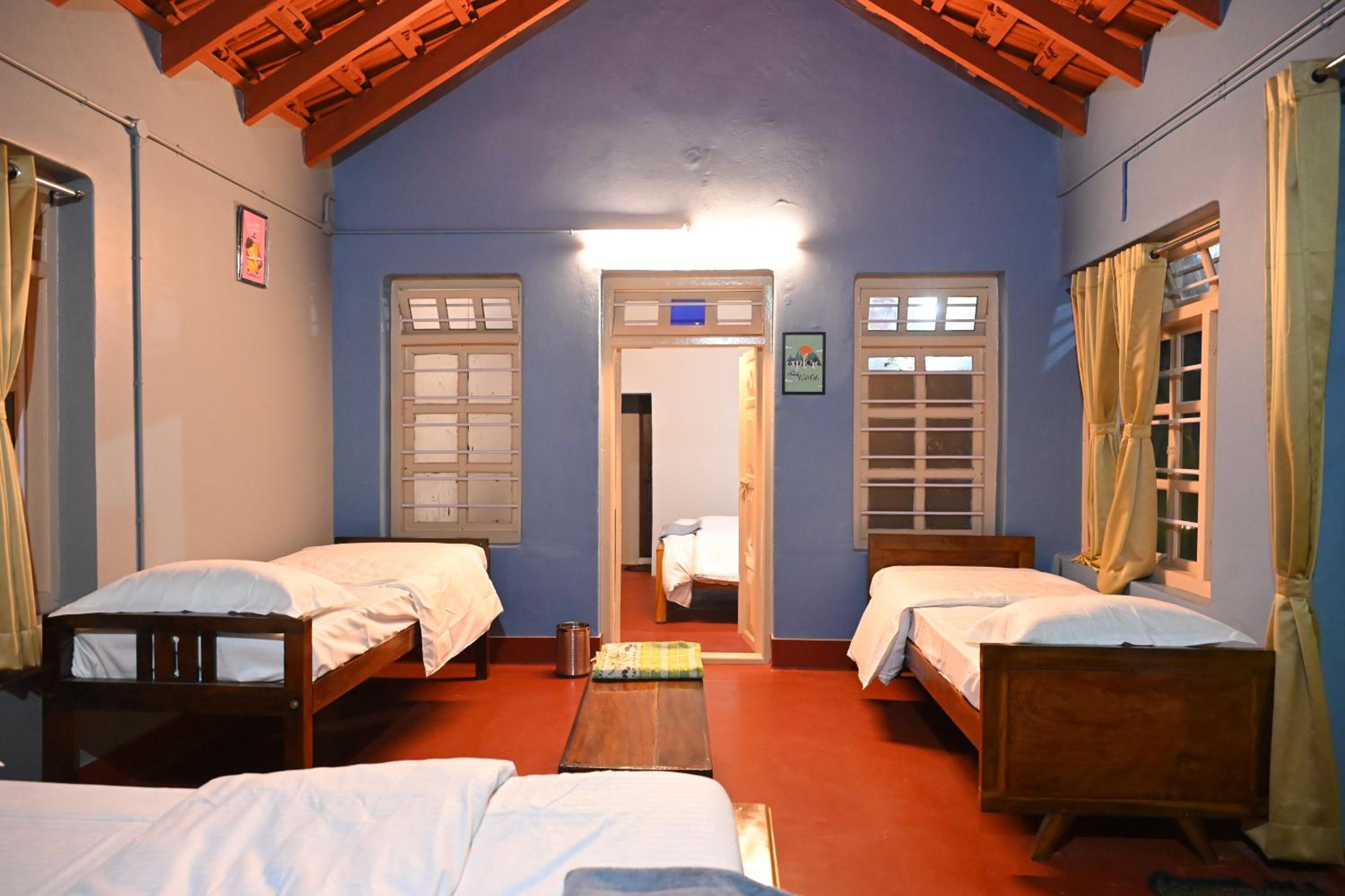 Mixed Dormitory Room photo 1