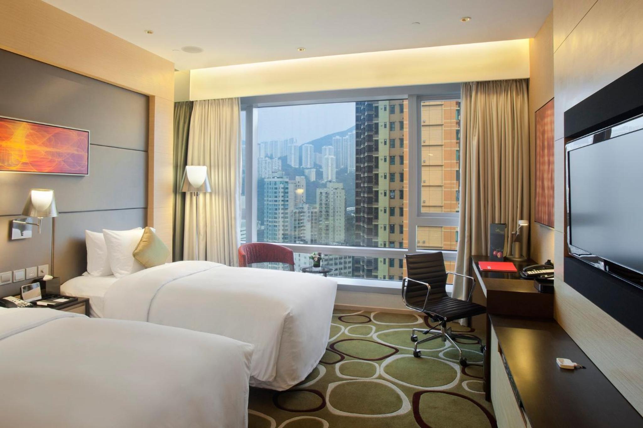 Premium Twin Room - Mid Floor
