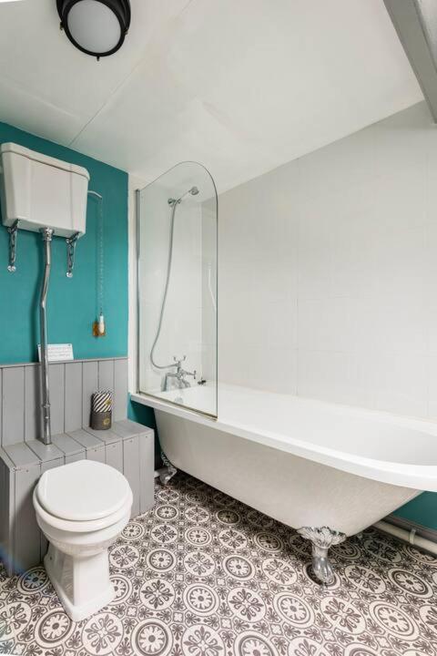 Deluxe Single Room photo 3