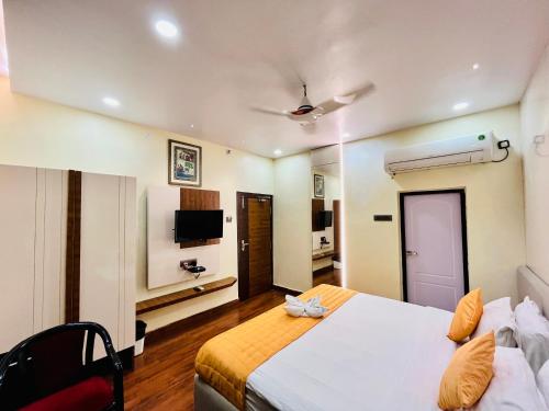 Superior Double or Twin Room photo 3