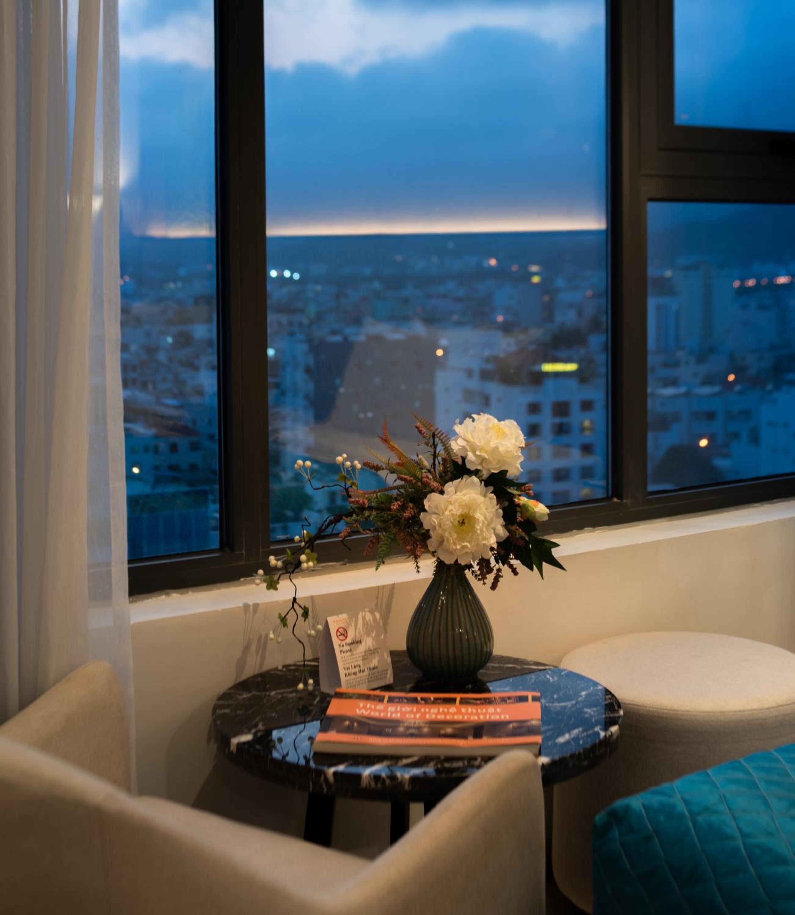Superior Triple Room with City View - Photo 12