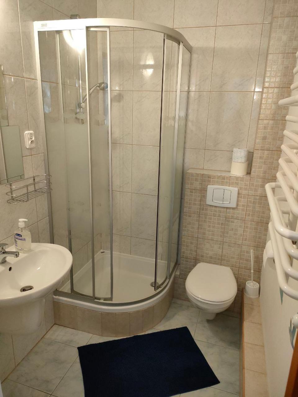 Double or Twin Room photo 3