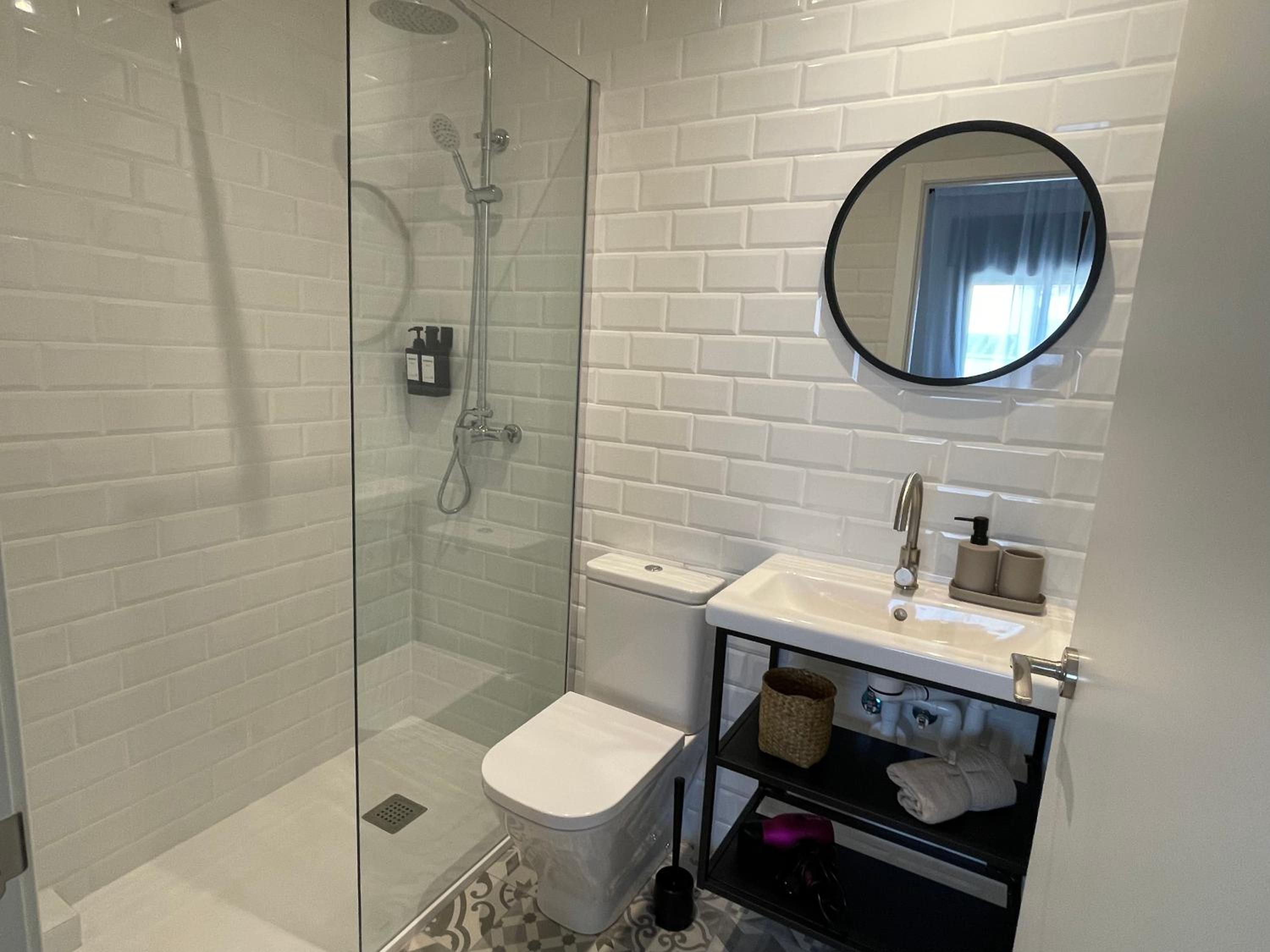 Double Room with Private Bathroom photo 2