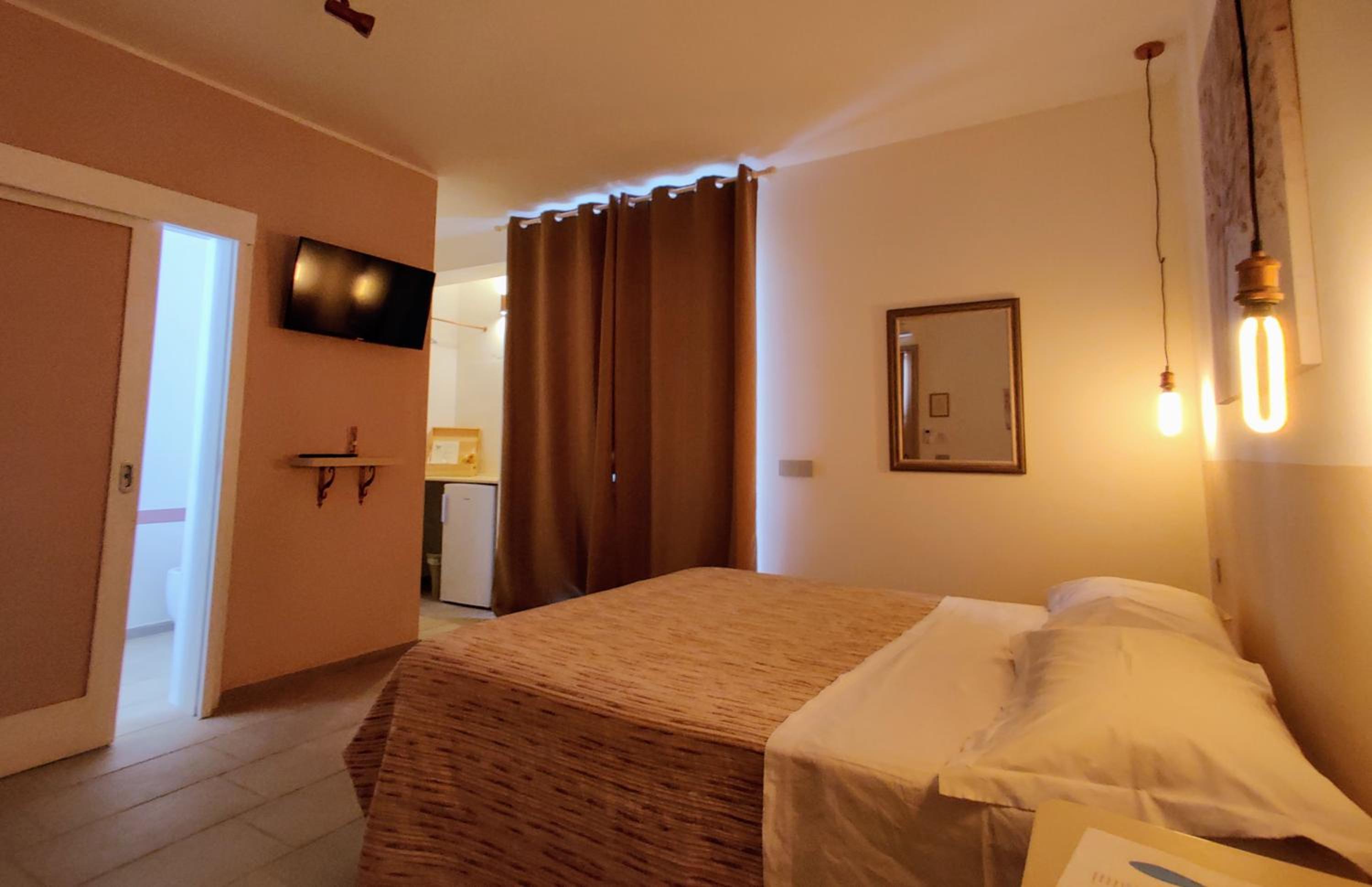 Double Room with Patio photo 1