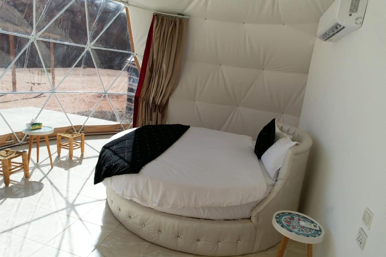 Martian Tent photo 1