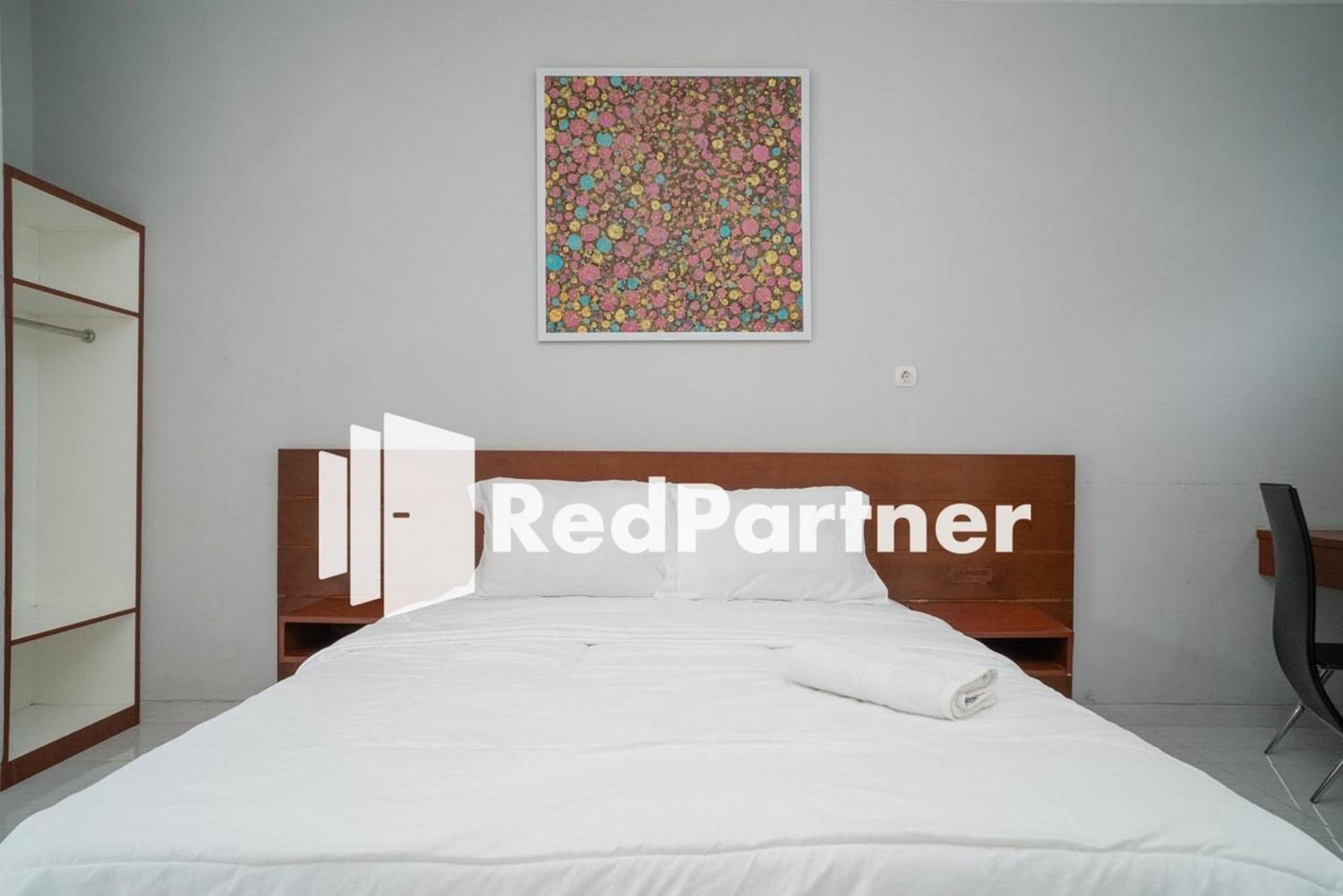 Deluxe Room - Photo 2
