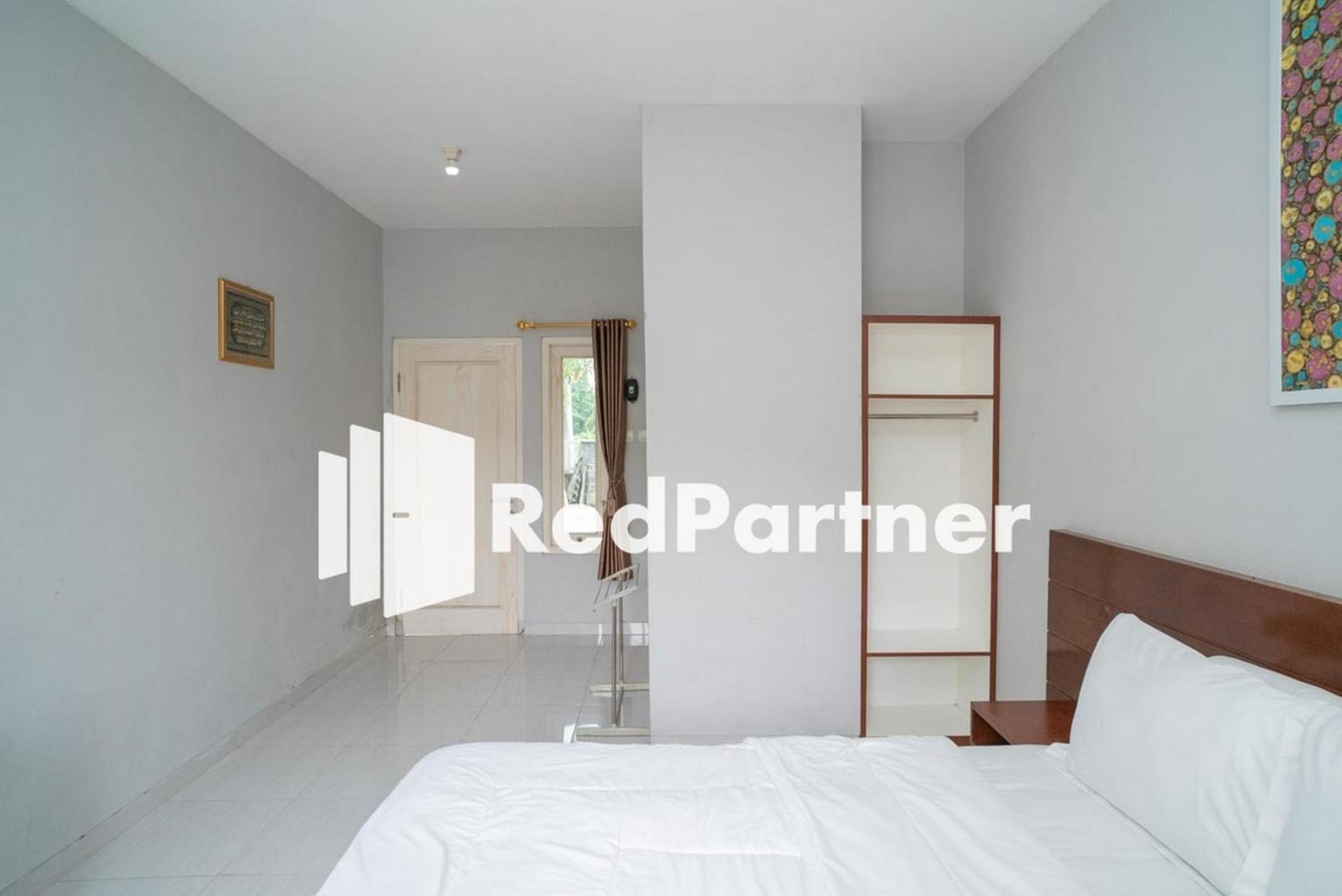 Deluxe Room - Photo 3