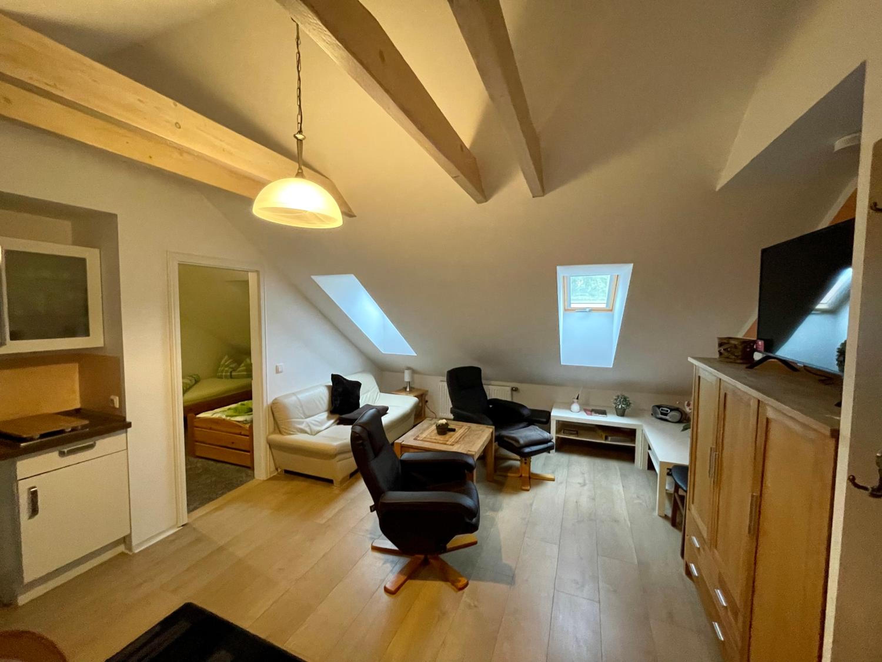 One-Bedroom Apartment photo 1