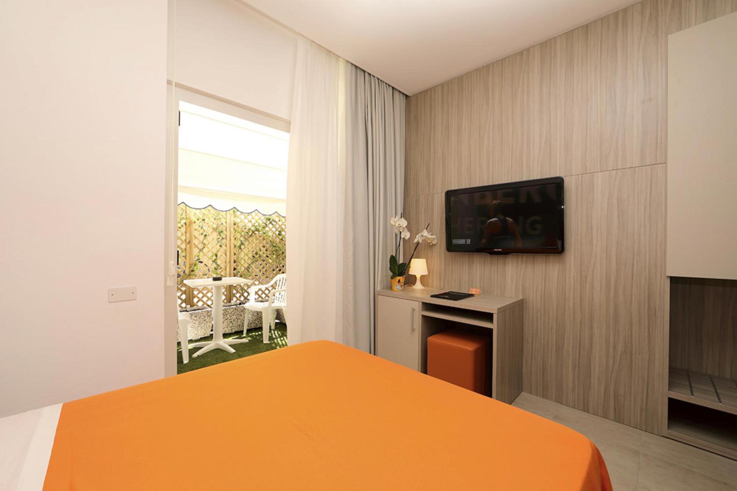 Economy Double Room photo 2