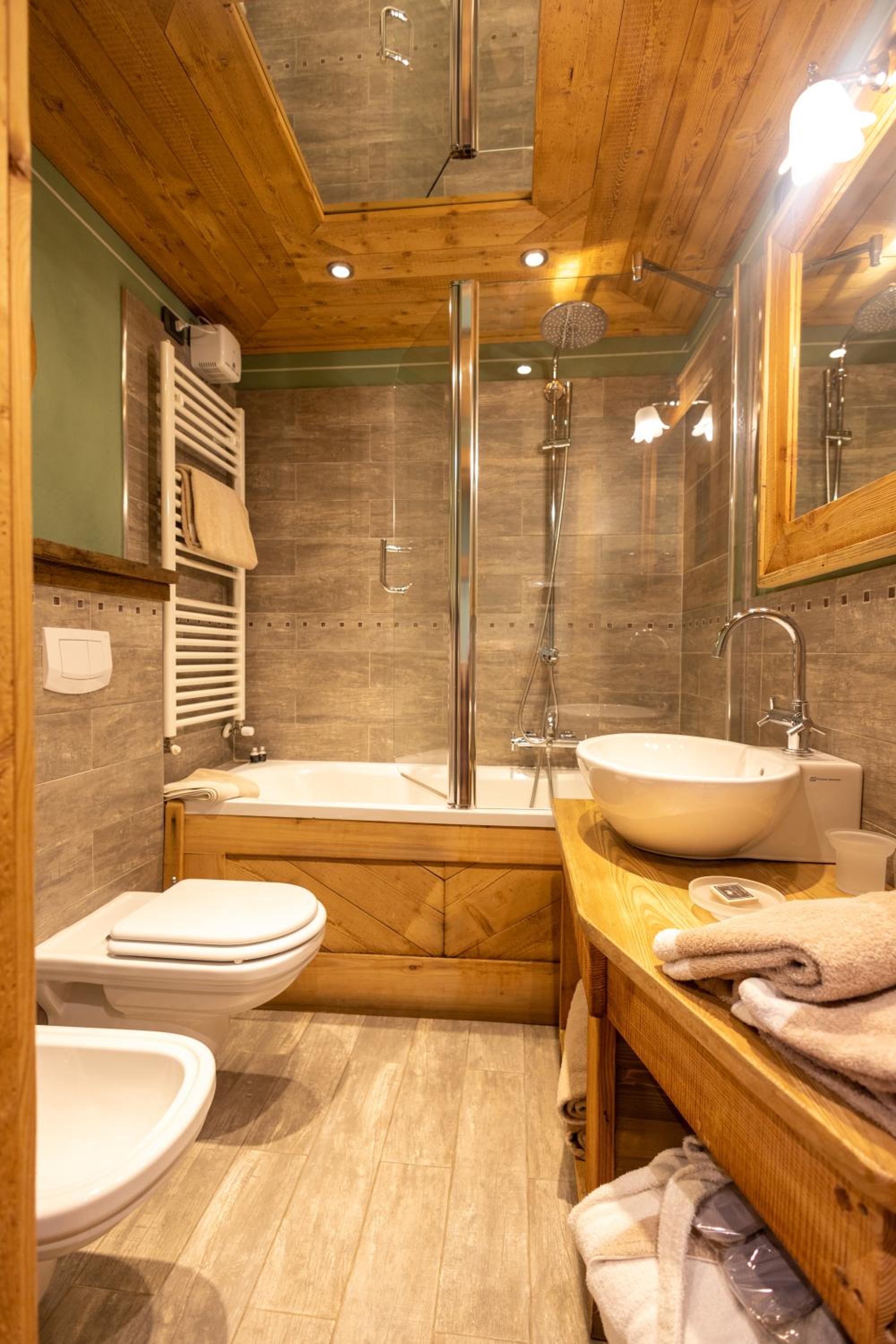 Junior Suite with Spa Access, photo 7