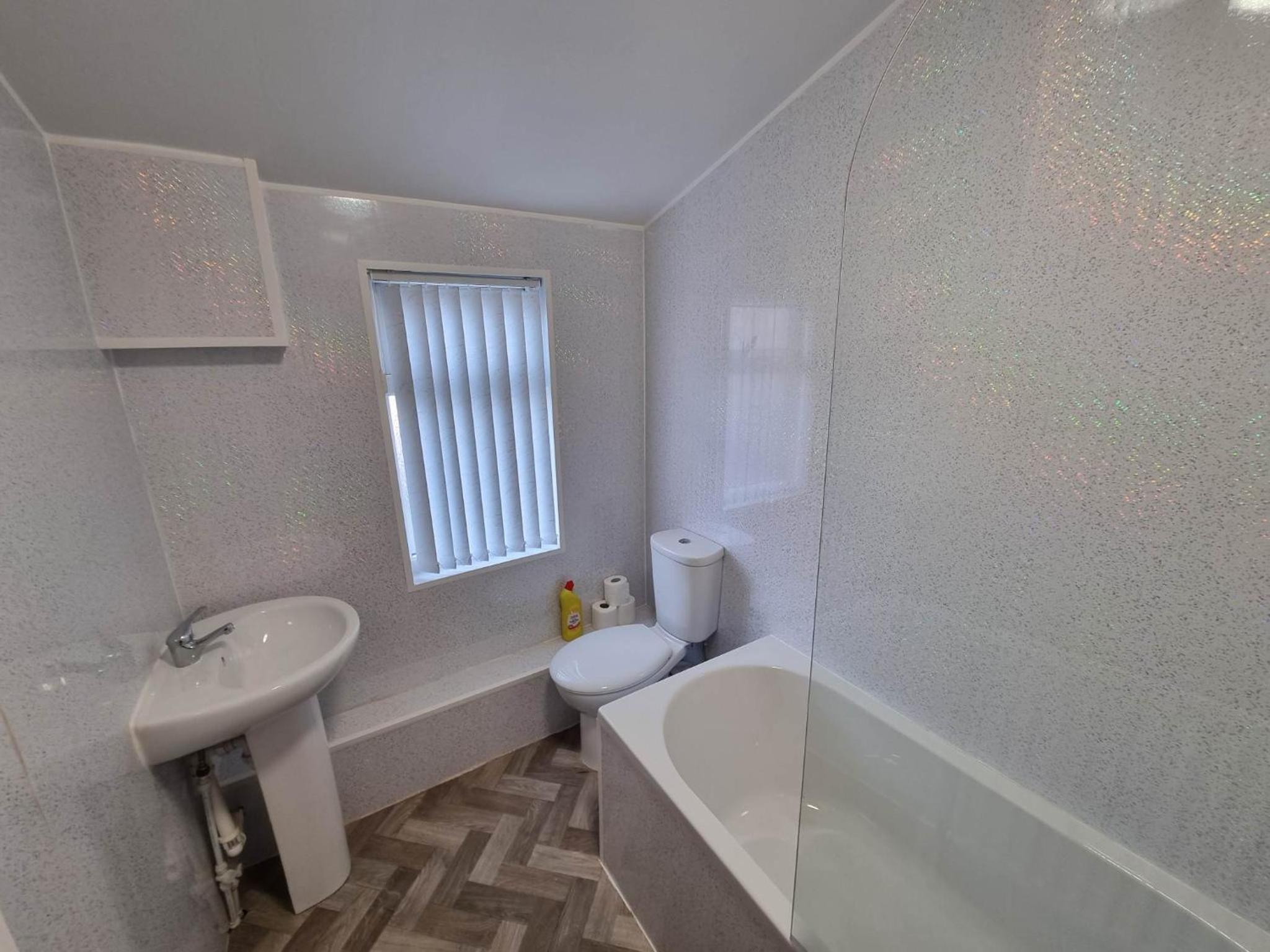 Budget Single Room photo 3
