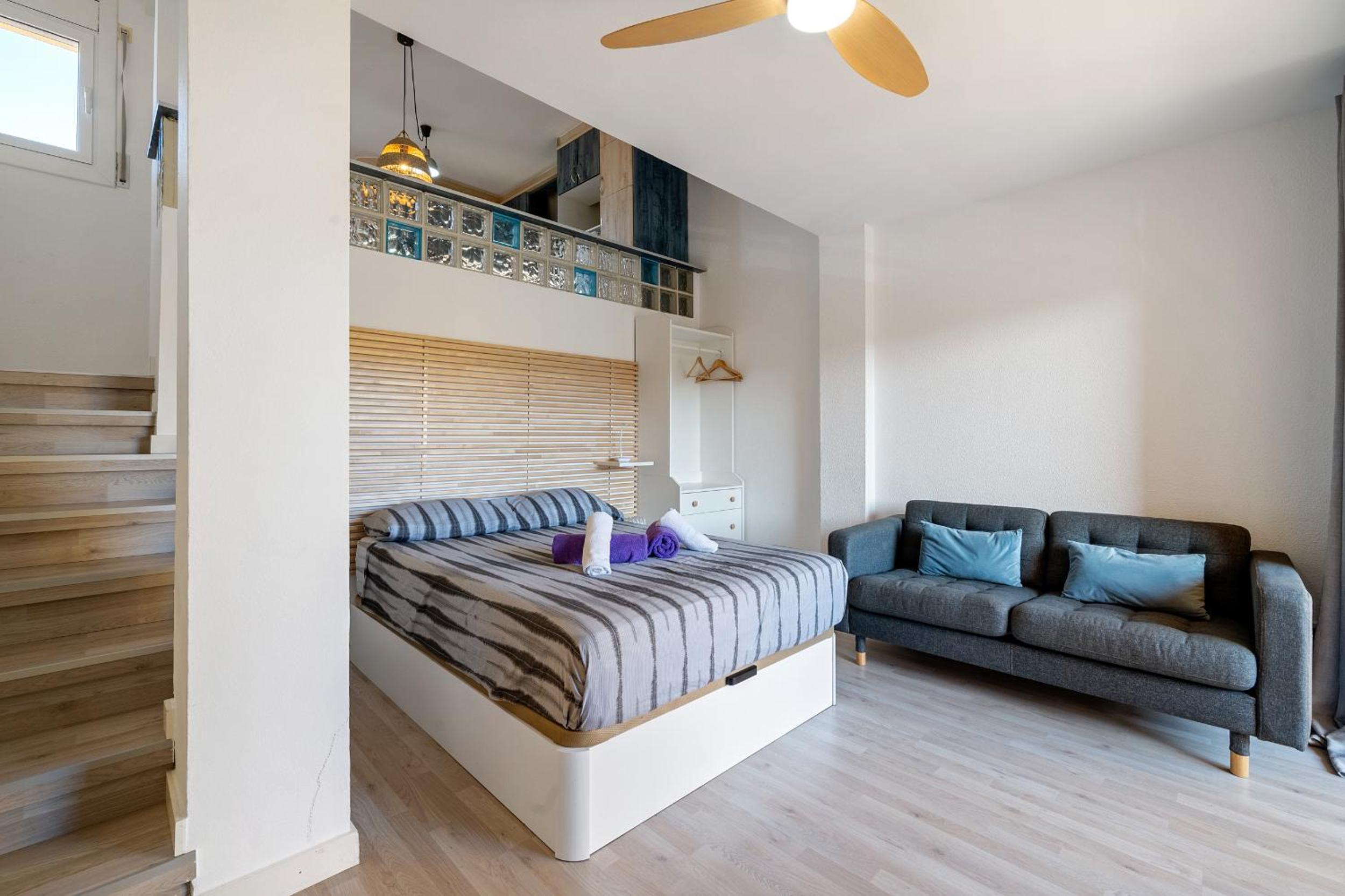 Apartamento con Terraza - 2do Piso