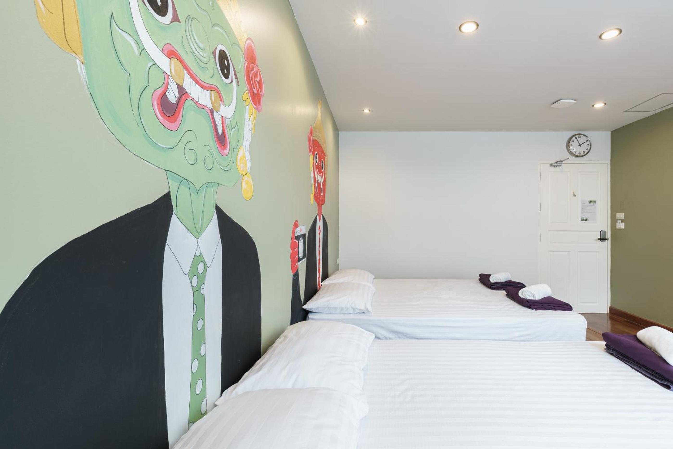 King Room with Two King Beds photo 1