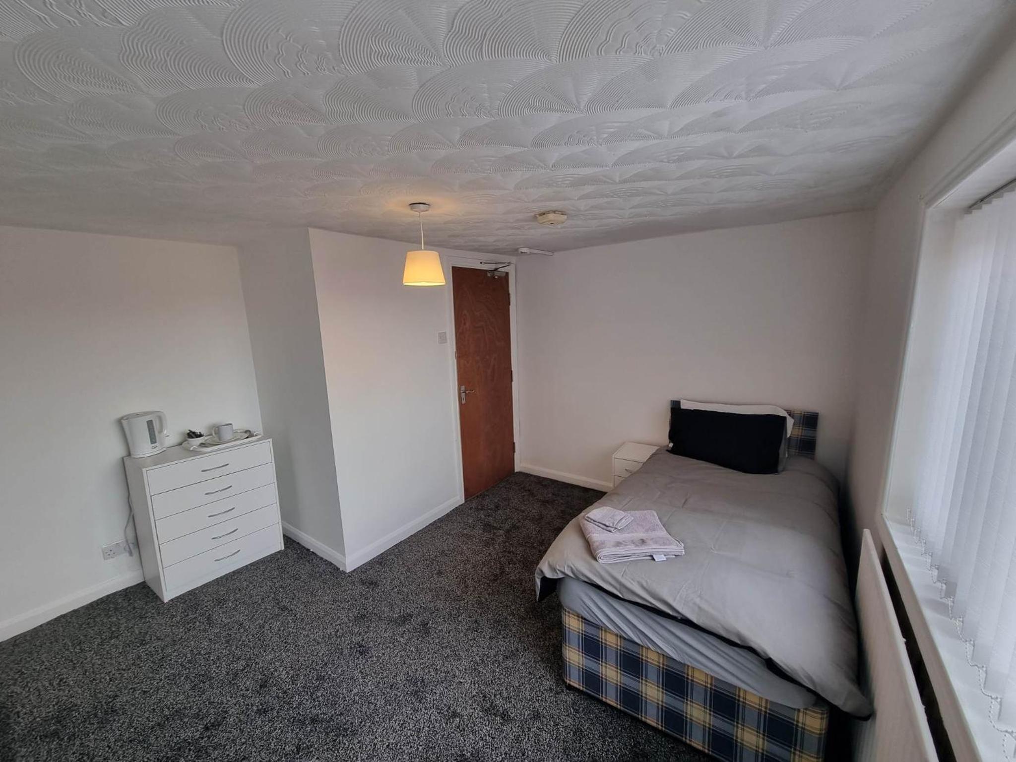 Budget Single Room photo 3