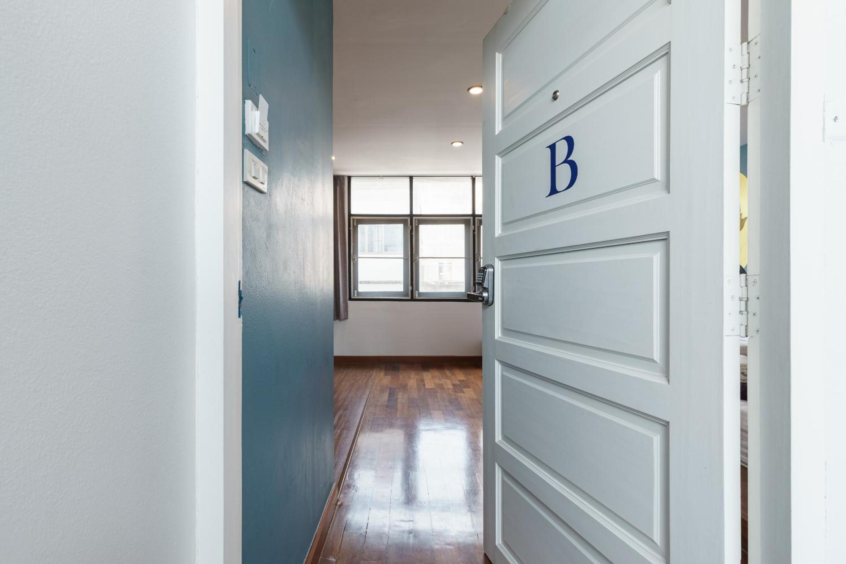 Quadruple Room with Private Bathroom photo 2