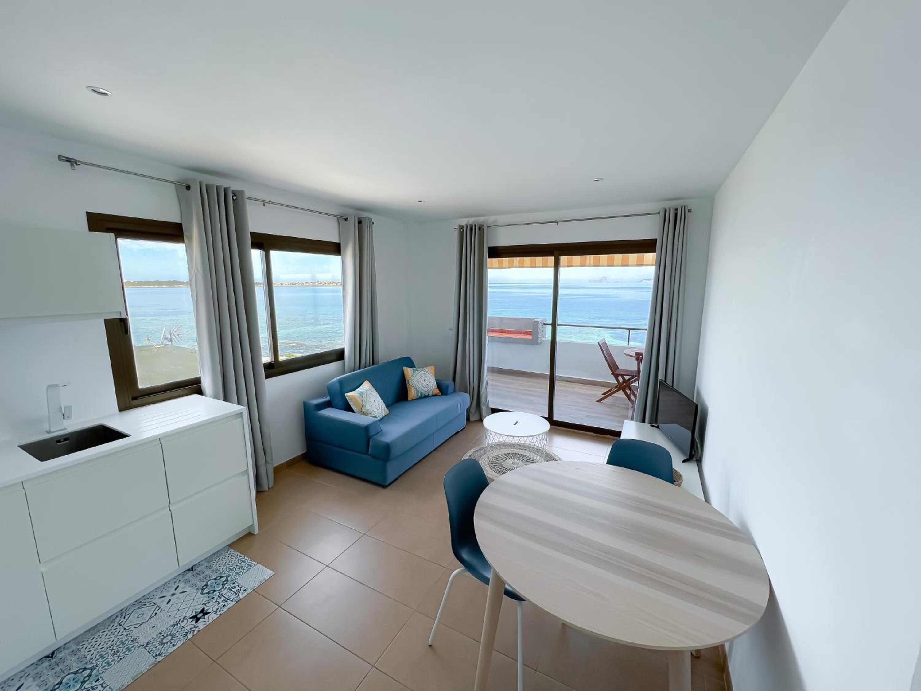 Apartment with Sea View photo 3