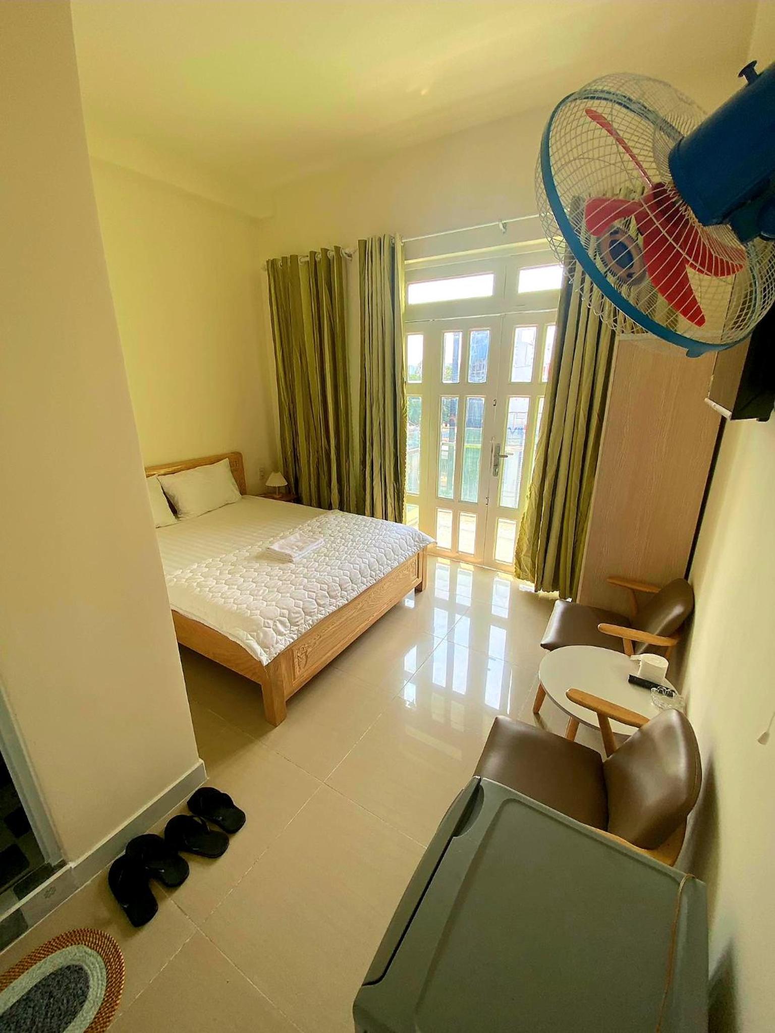 Queen Room with Balcony